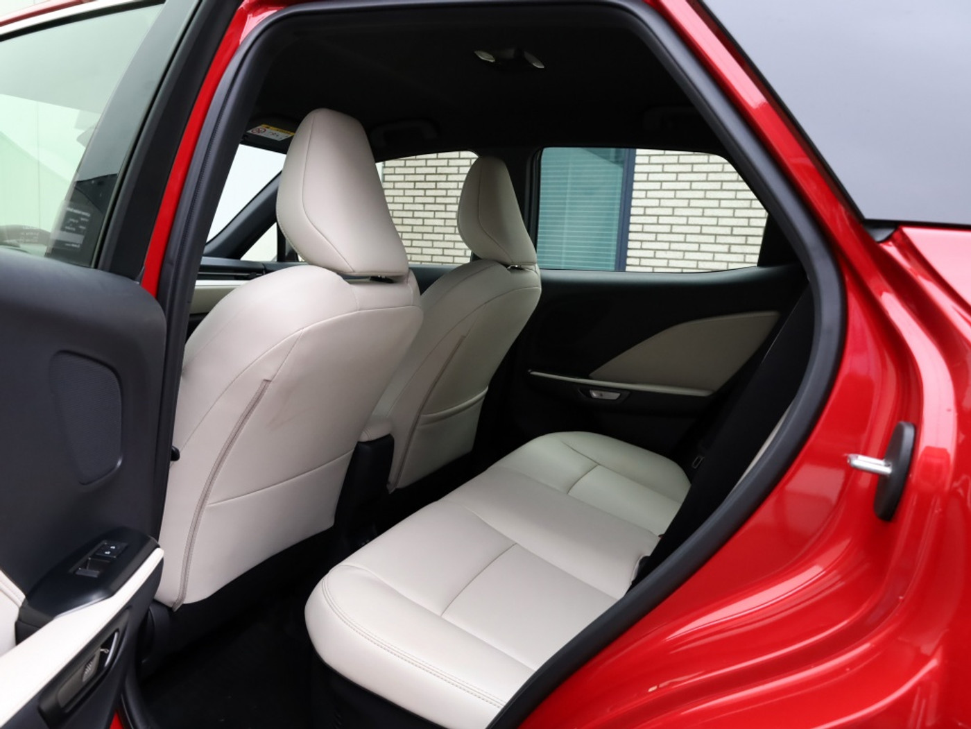 Foto van Lexus Lexus LBX