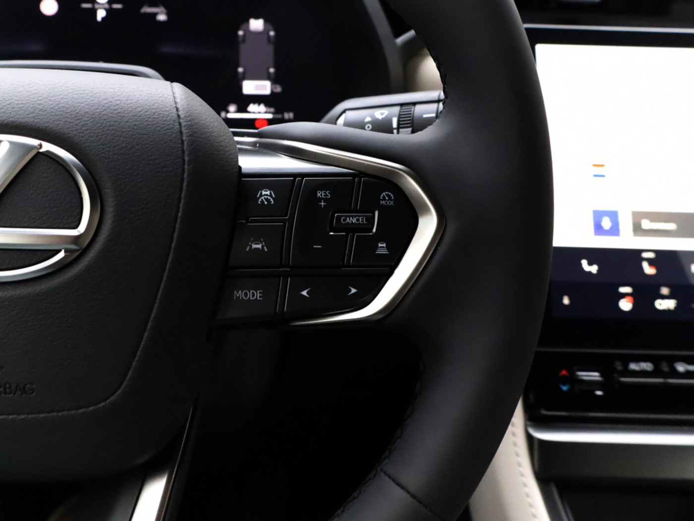 Foto van Lexus Lexus LBX