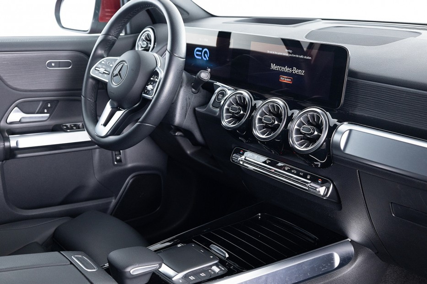 Foto van Mercedes-Benz Eqb