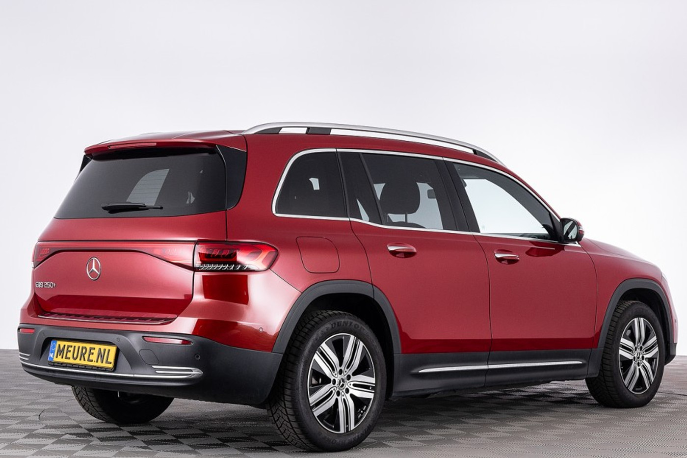 Foto van Mercedes-Benz Eqb