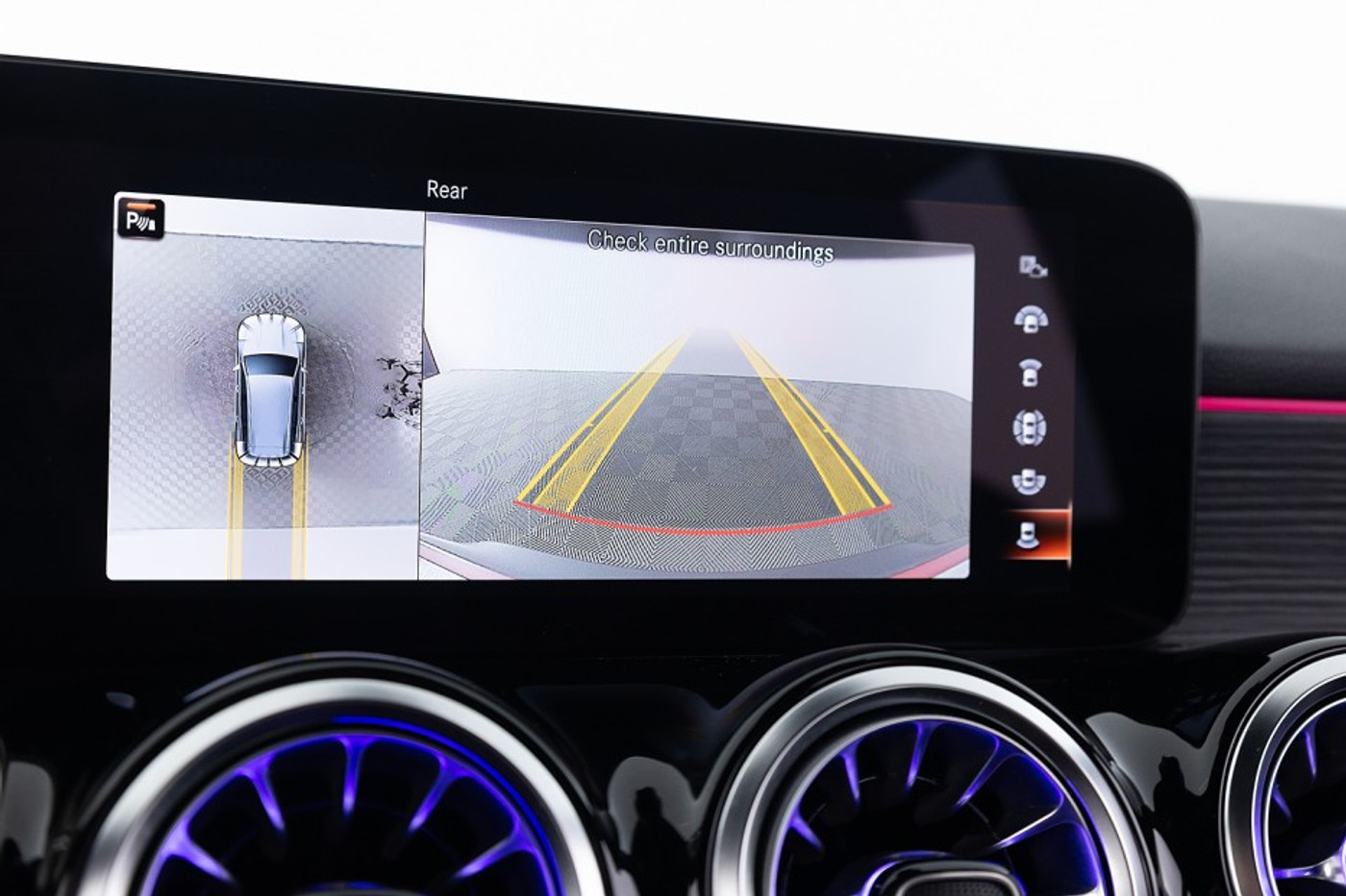 Foto van Mercedes-Benz Eqb