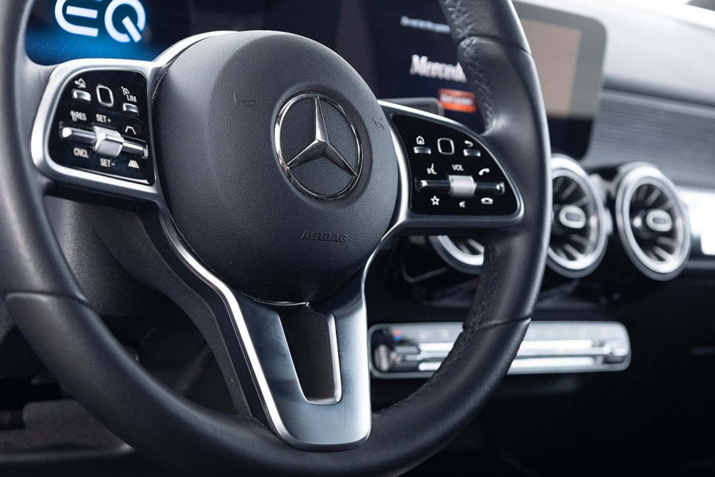 Foto van Mercedes-Benz Eqb