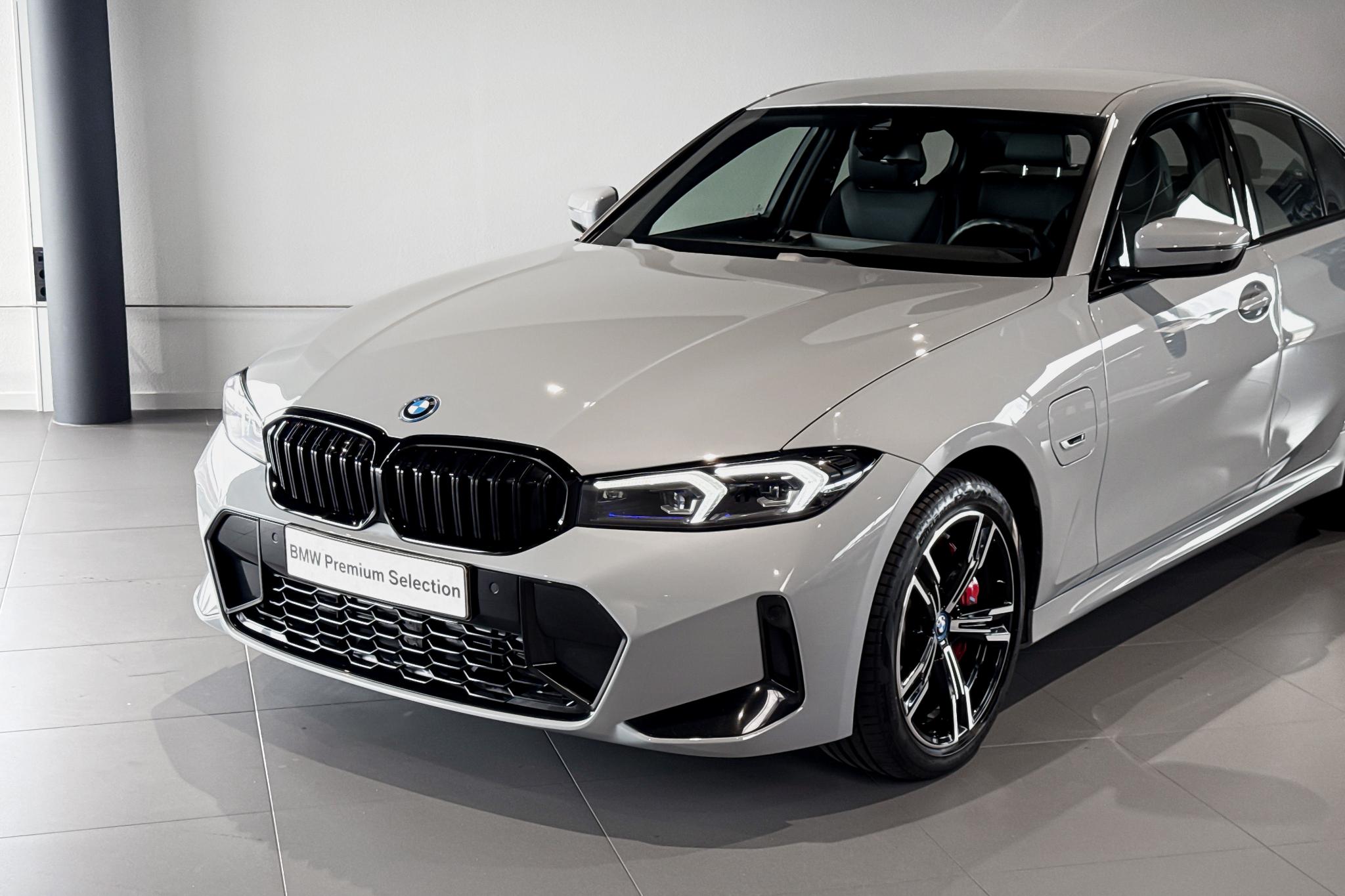 Foto van BMW 330e
