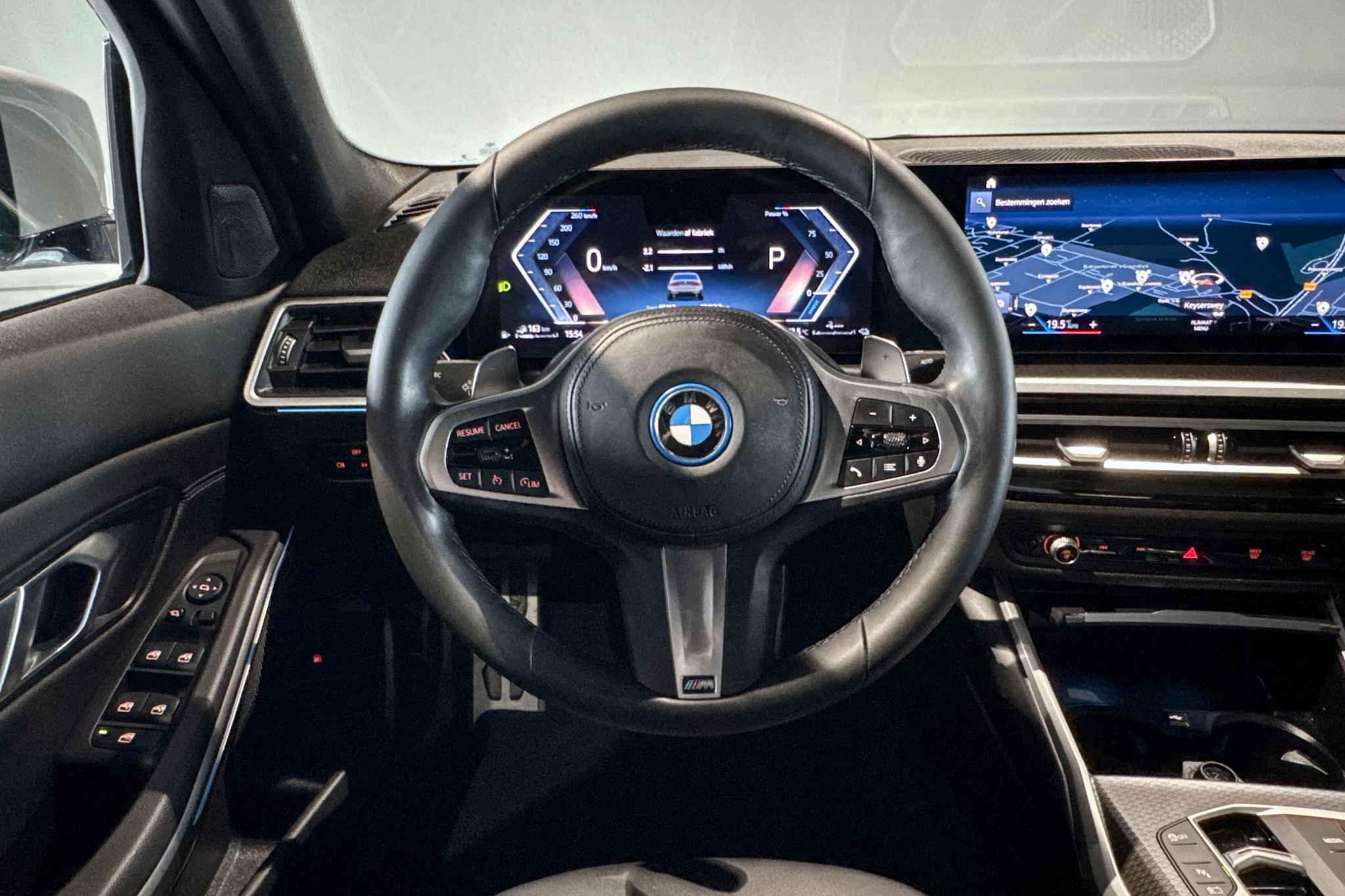 Foto van BMW 330e