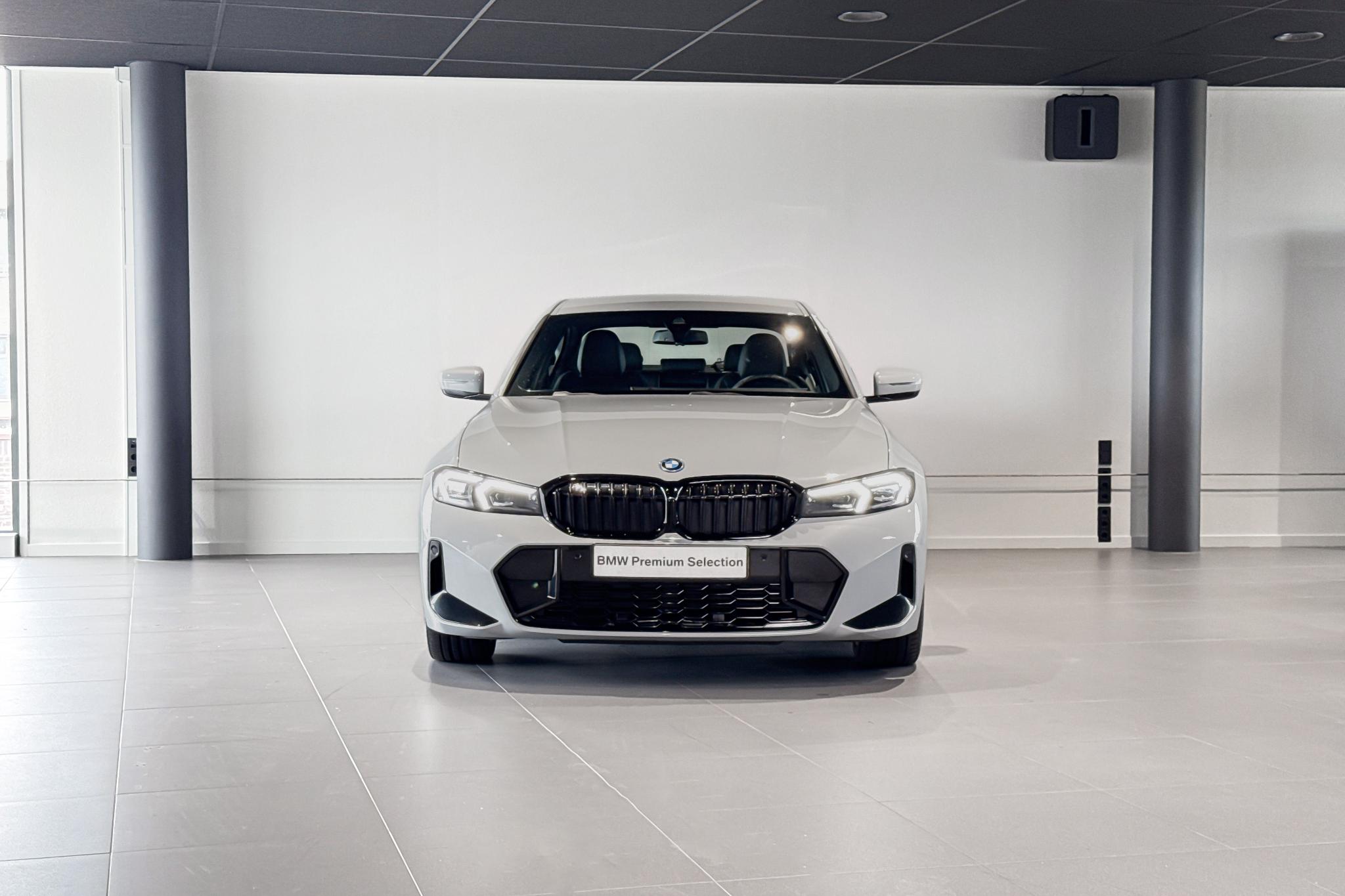 Foto van BMW 330e