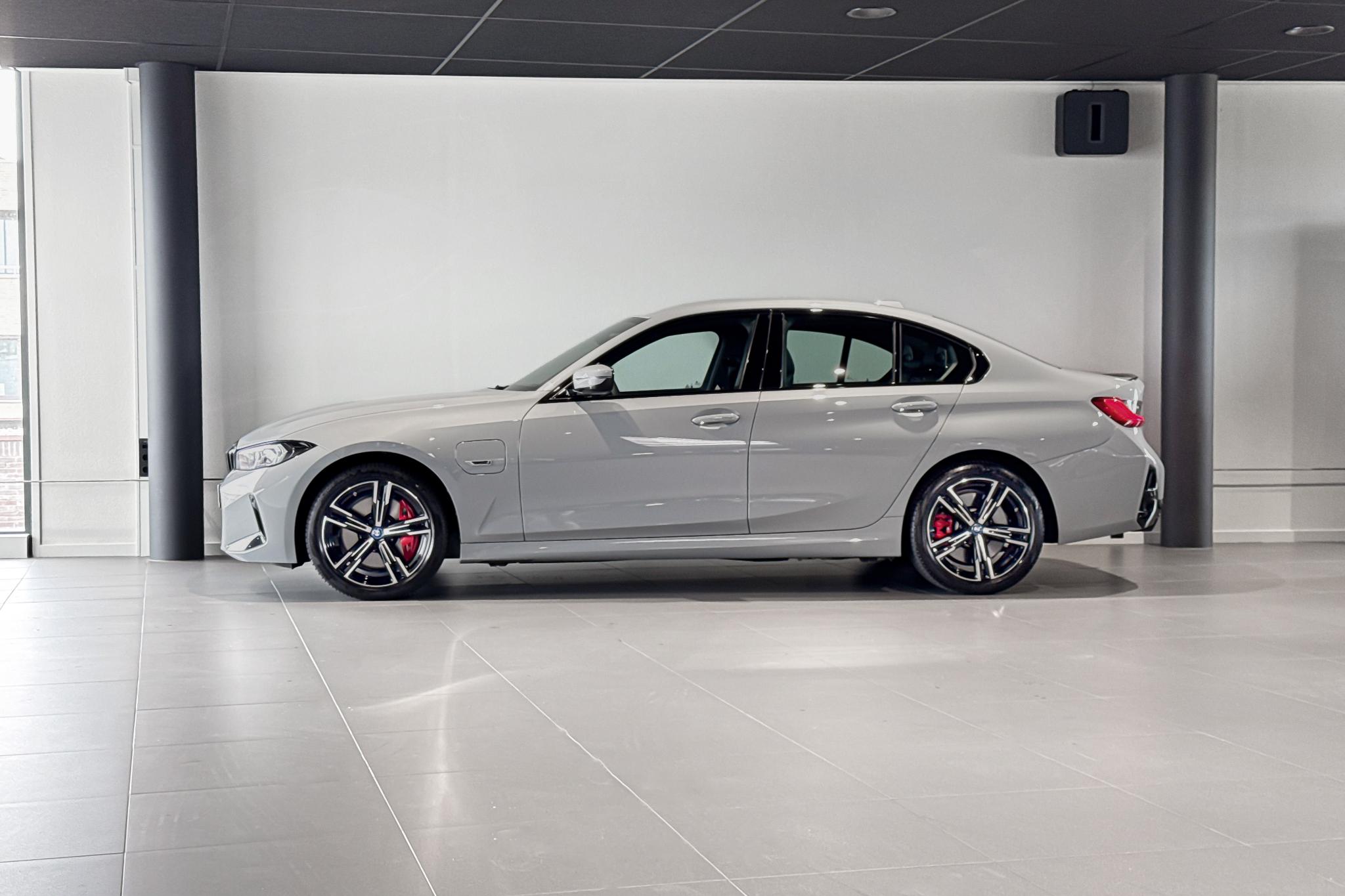 Foto van BMW 330e