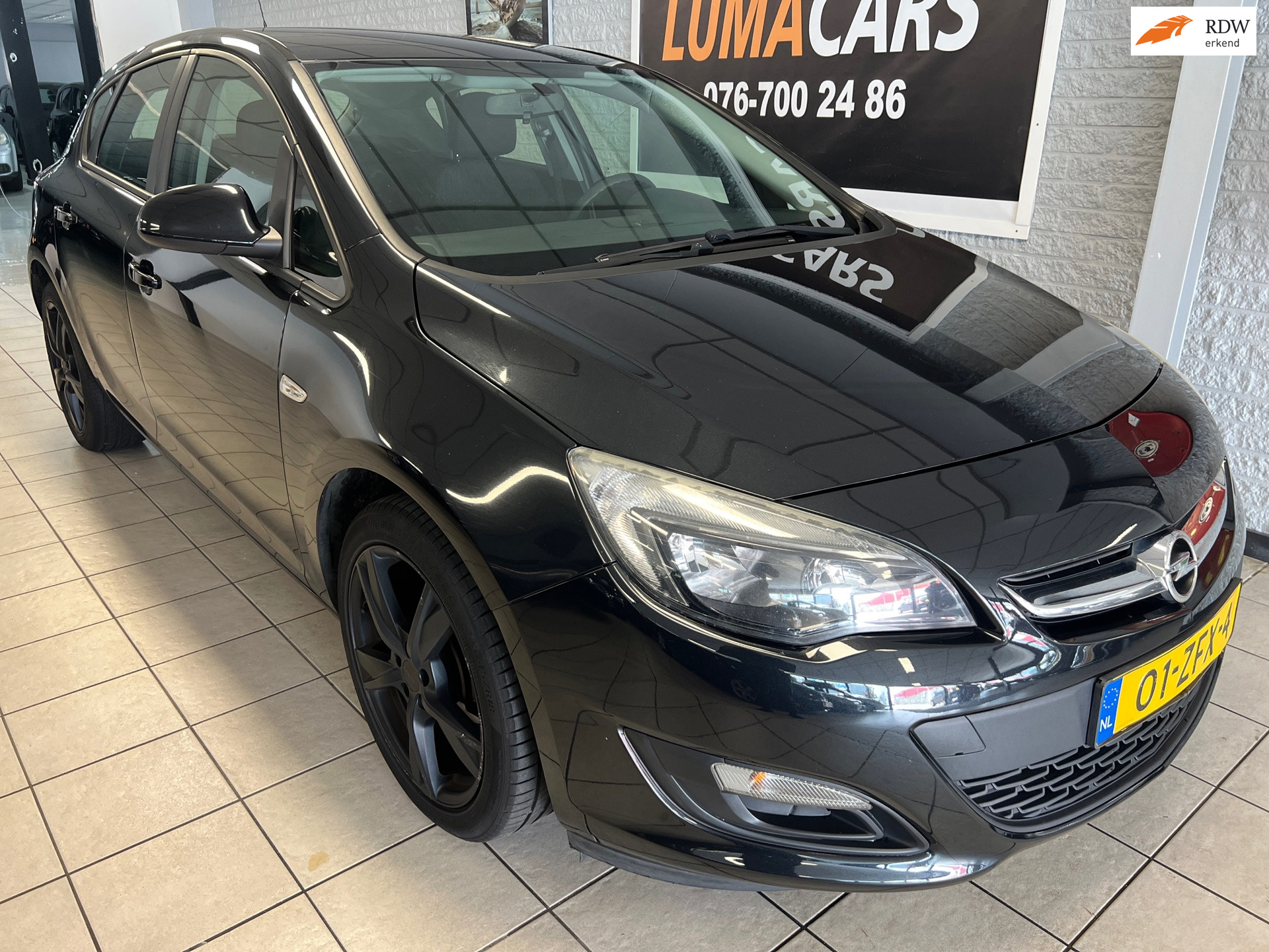 Opel Astra 1.4 Edition |Nieuwe Apk | Cruise | Airco |5-deurs 2012 - voorkant