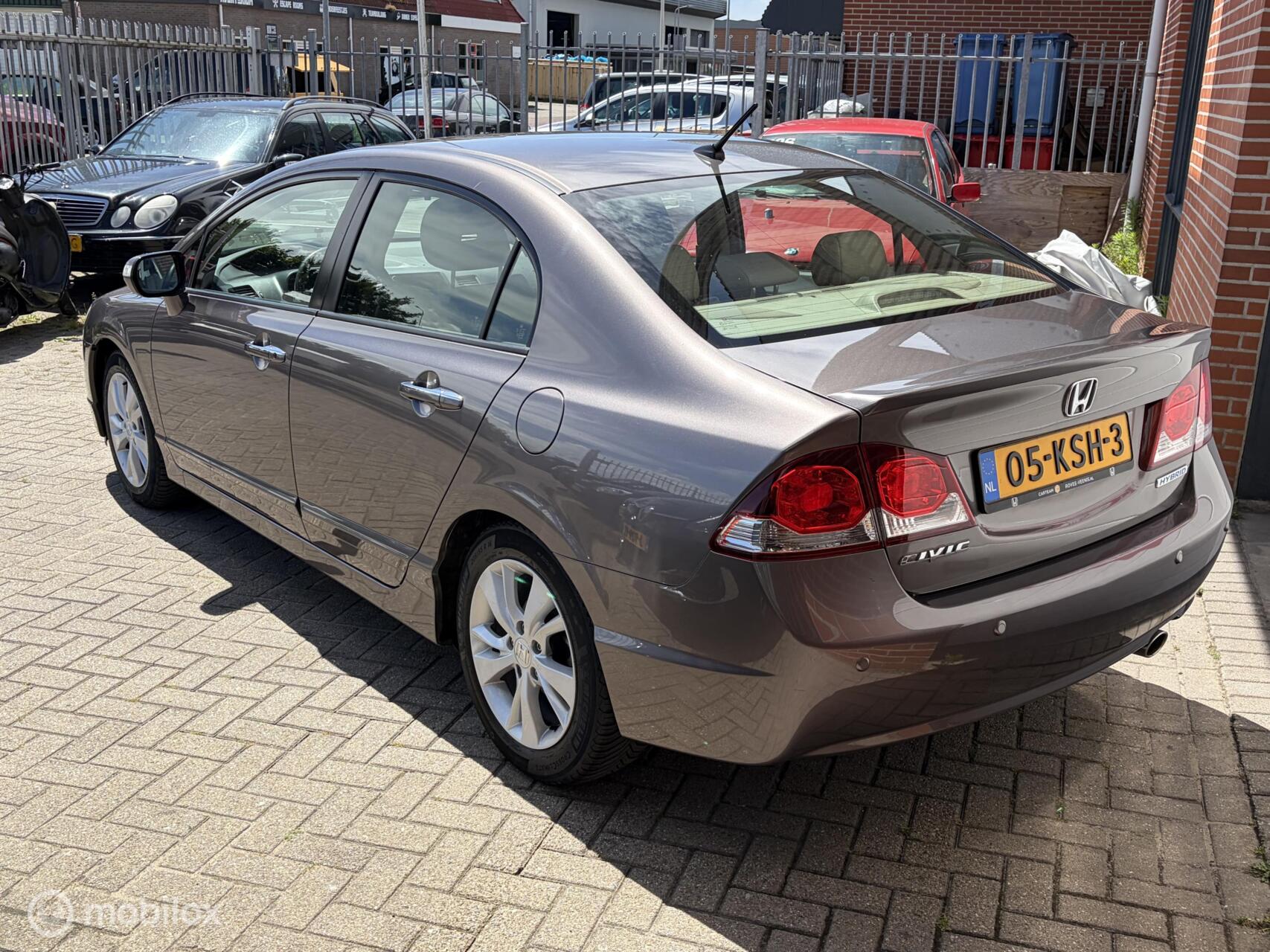 Foto van Honda Civic 4dr Hybrid
