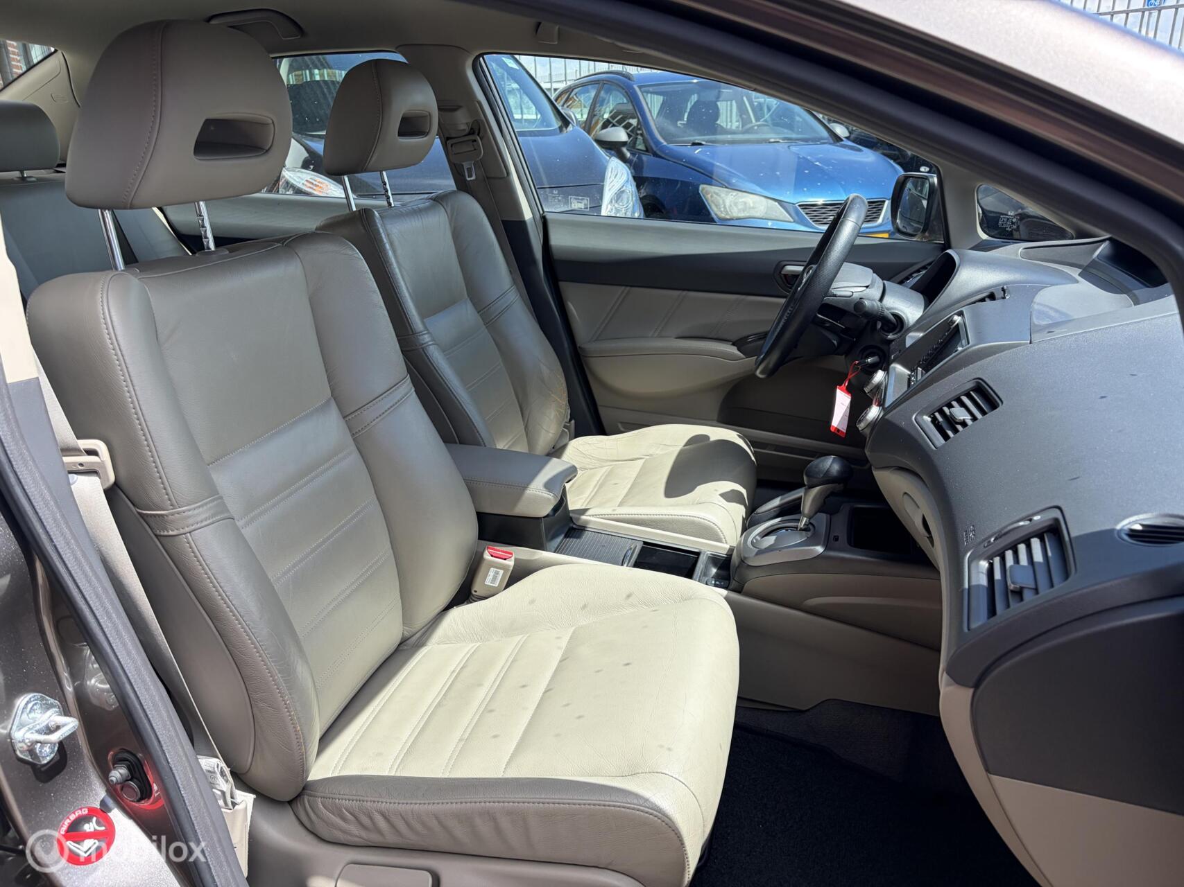 Foto van Honda Civic 4dr Hybrid
