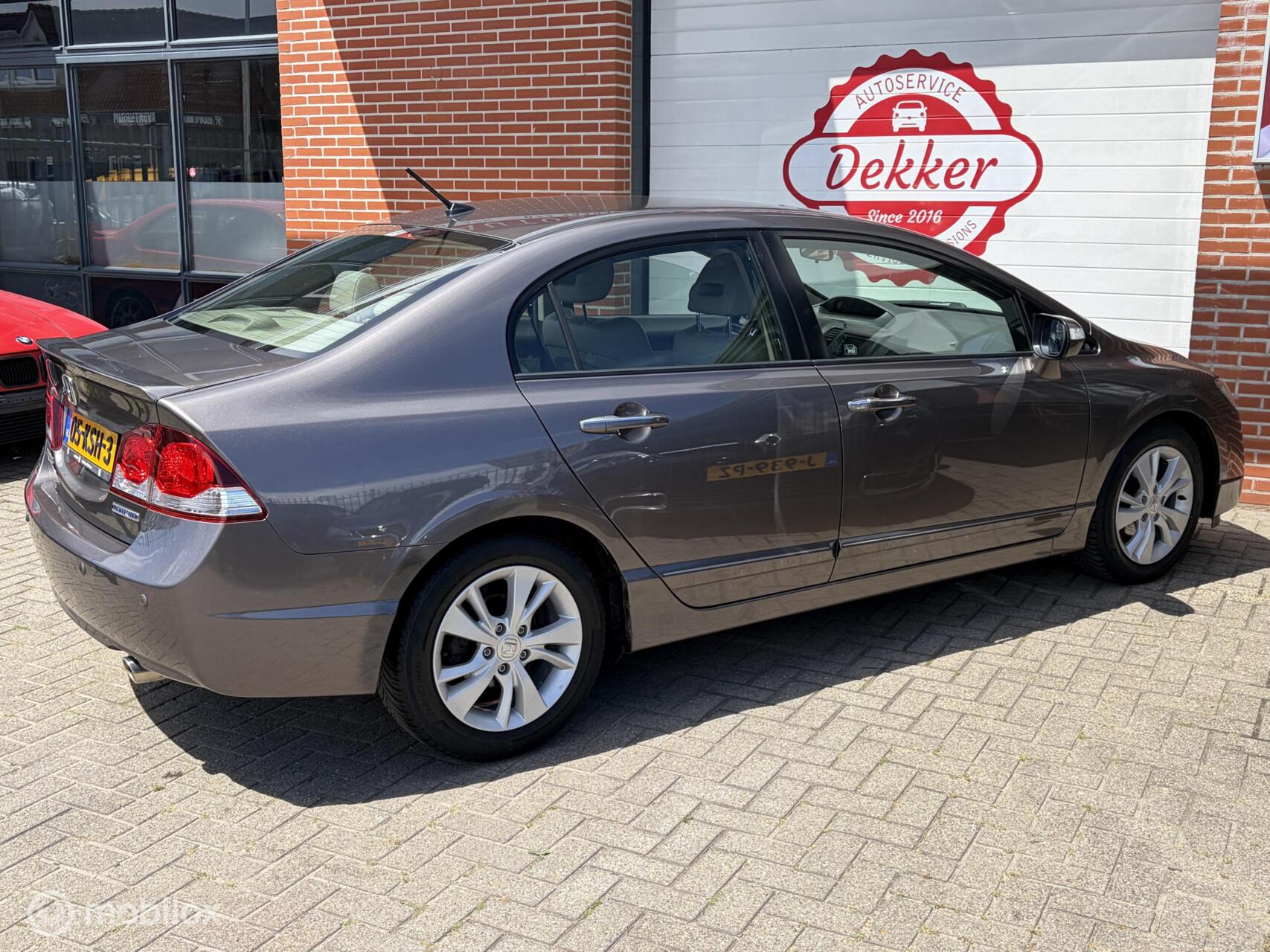 Foto van Honda Civic 4dr Hybrid