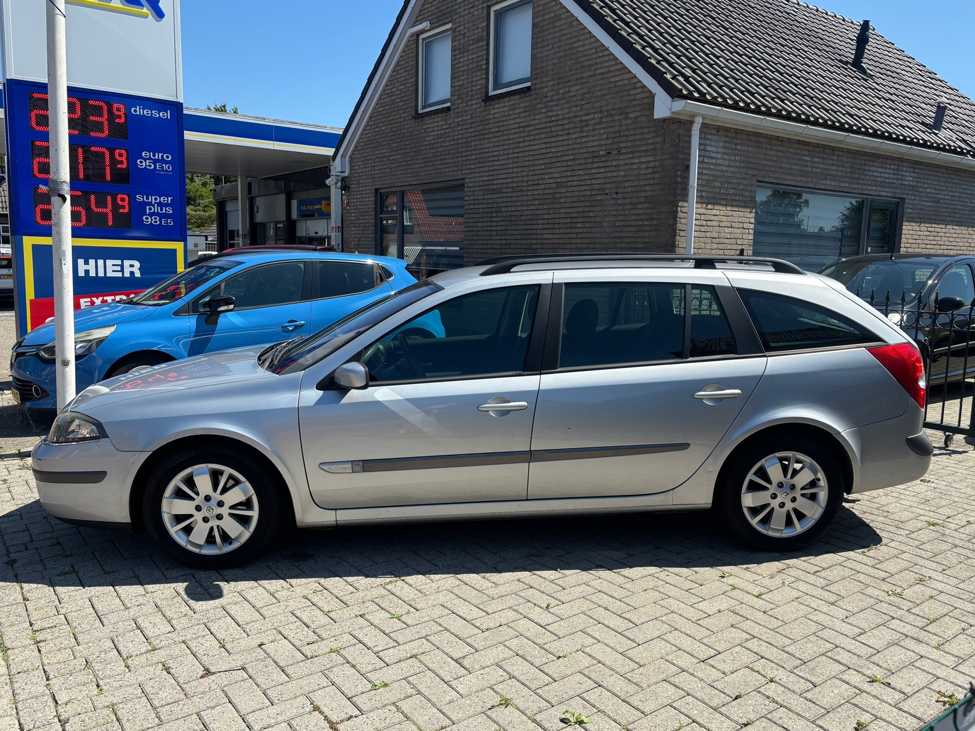 Foto van Renault Laguna Grand Tour