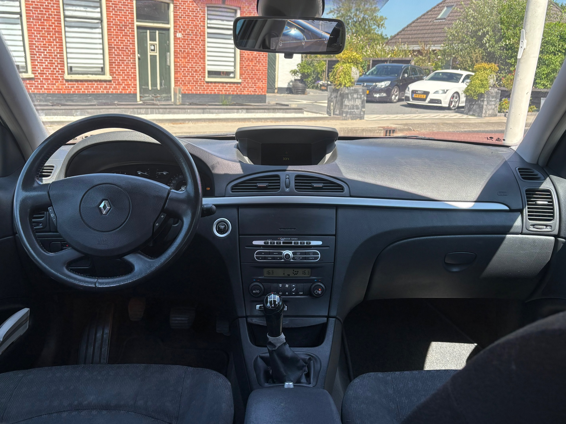 Foto van Renault Laguna Grand Tour