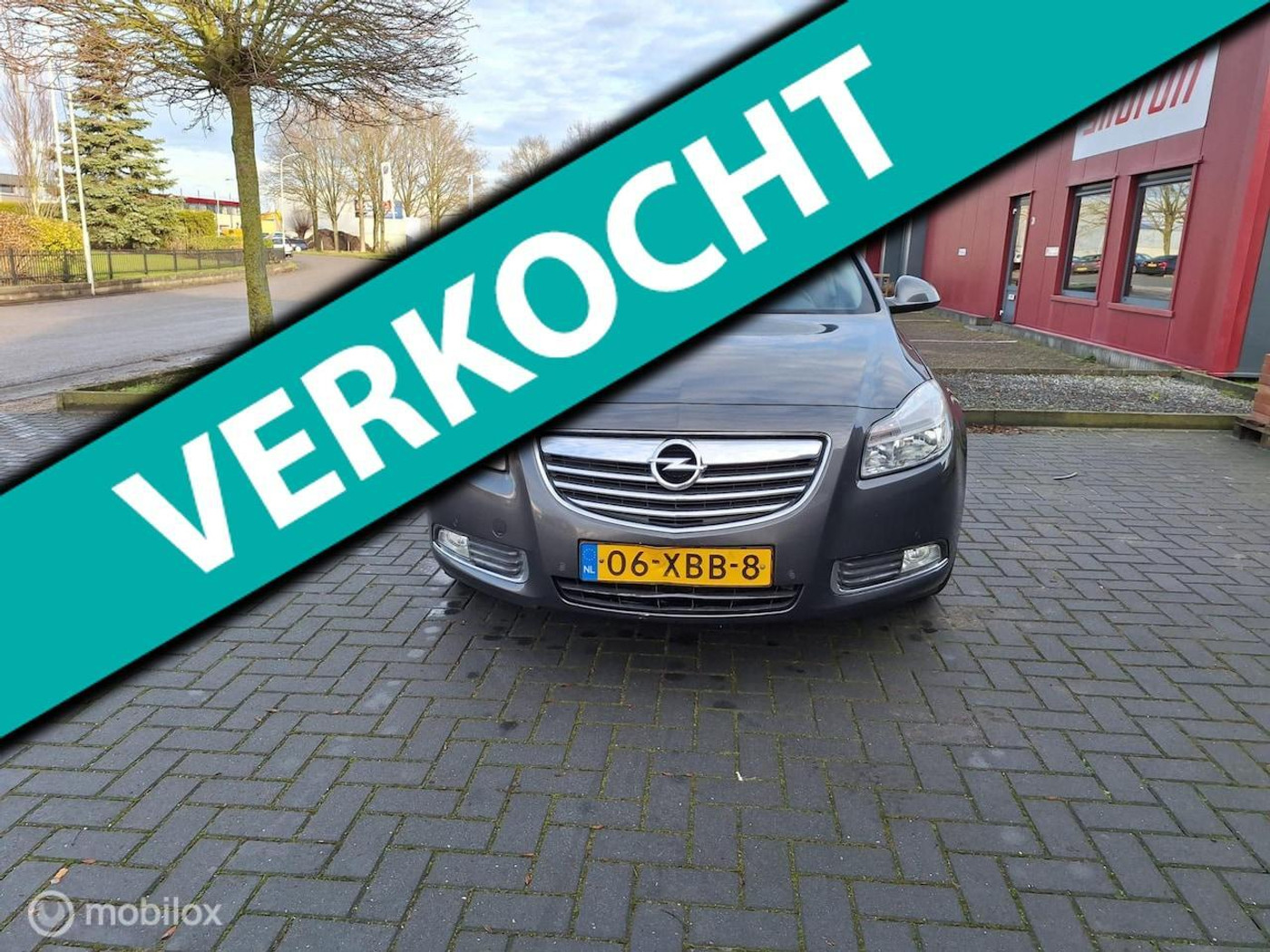 Opel Insignia Sports Tourer SW 1.4 Turbo EcoFLEX Cosmo 2012 - voorkant
