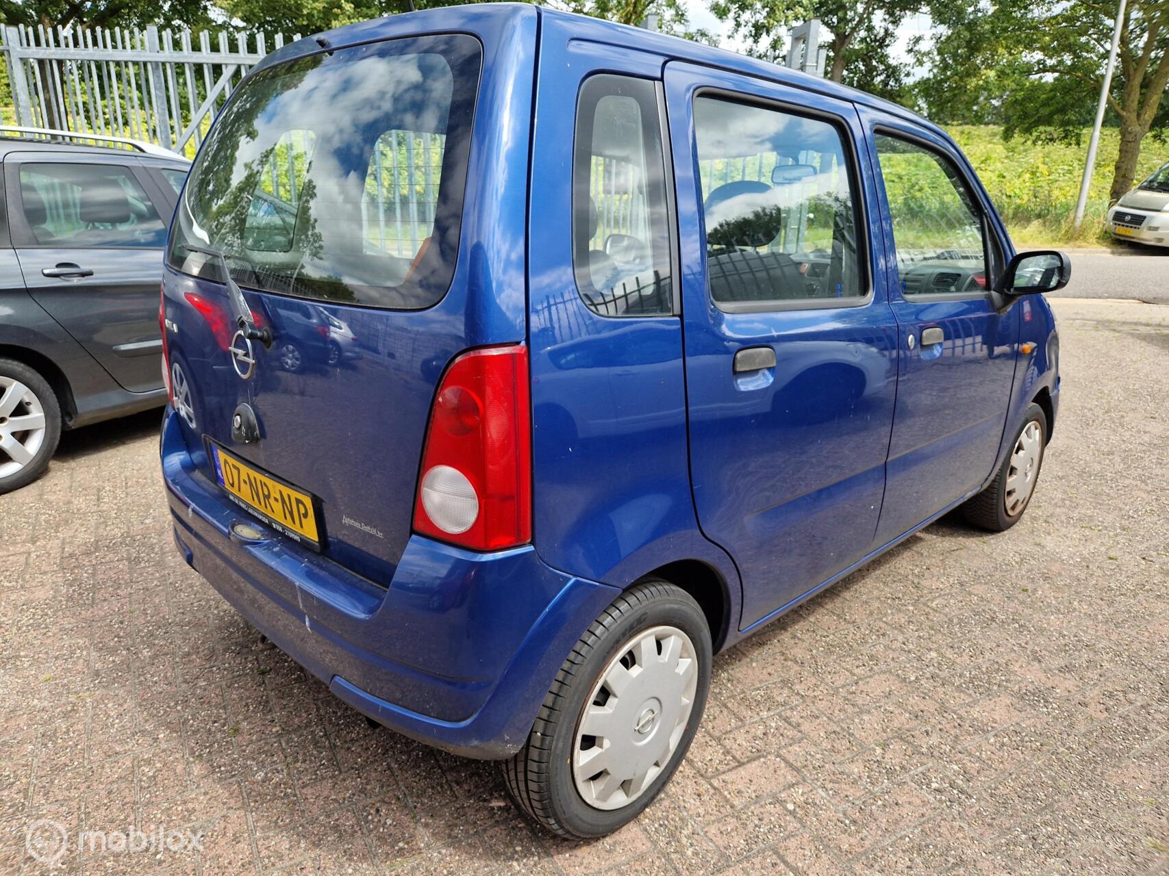 Foto van Opel Agila