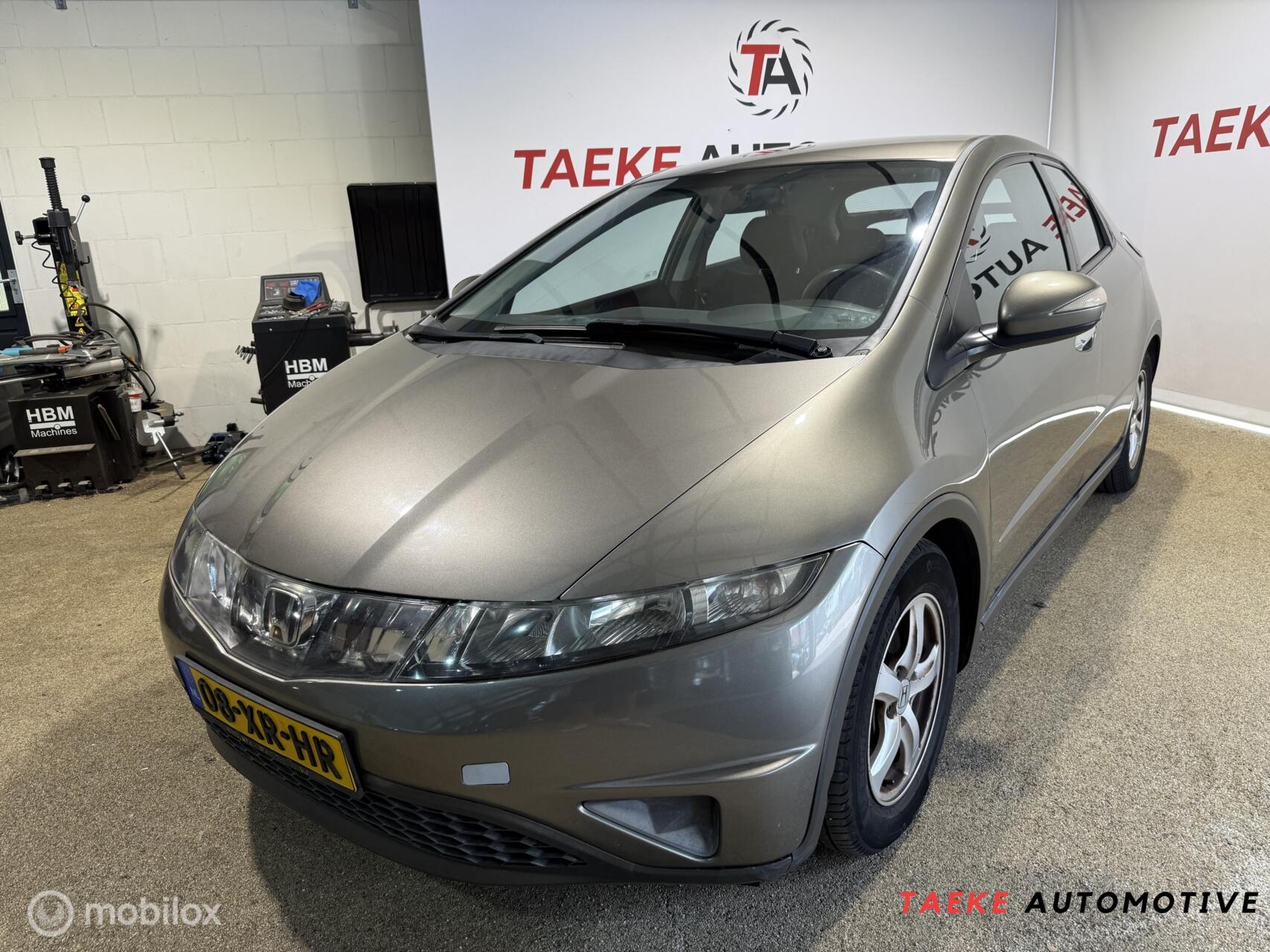 Honda Civic 5dr 1.8 Comfort AUT/CLIMA/CRUIS/5DRS/APK/NAP 2007 - voorkant