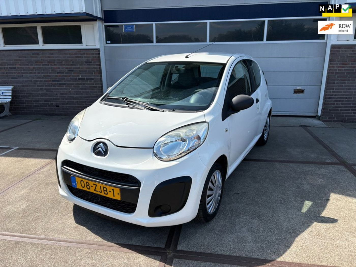 Citroen Citroen C1 1.0 Attraction 2012 - voorkant