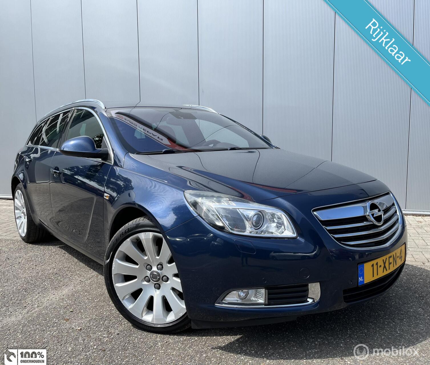 Opel Insignia Sports Tourer SW 1.6 T 180 PK Cosmo LEER/NAVI/LMV 2012 - voorkant