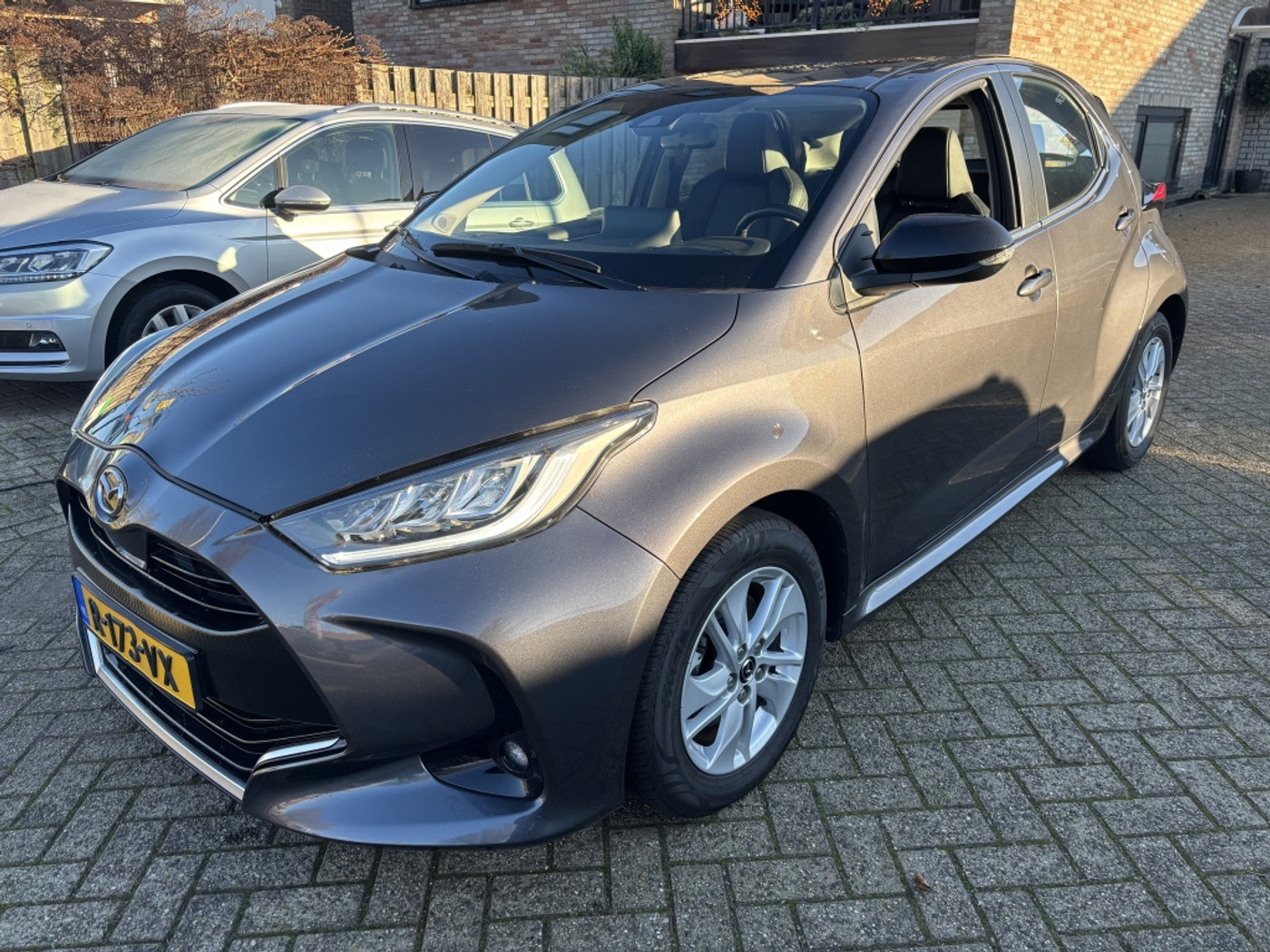 Foto van Mazda 2 Hybrid