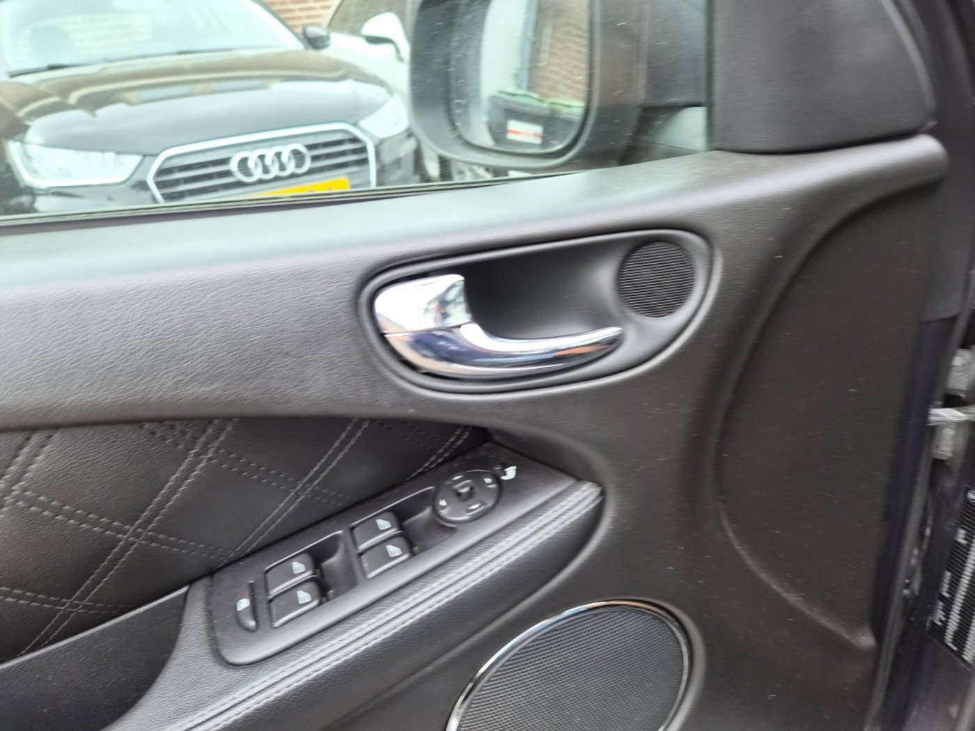 Foto van Jaguar X-type 2.2d I4 Executive