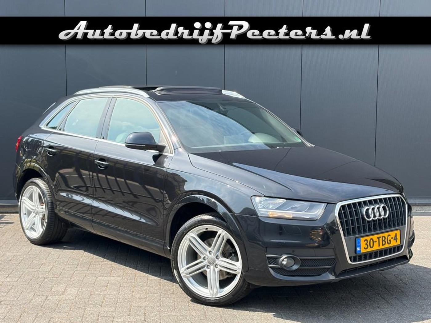Audi Audi Q3 2.0TFSI Quattro S-Line Schuifdak 2012 - voorkant