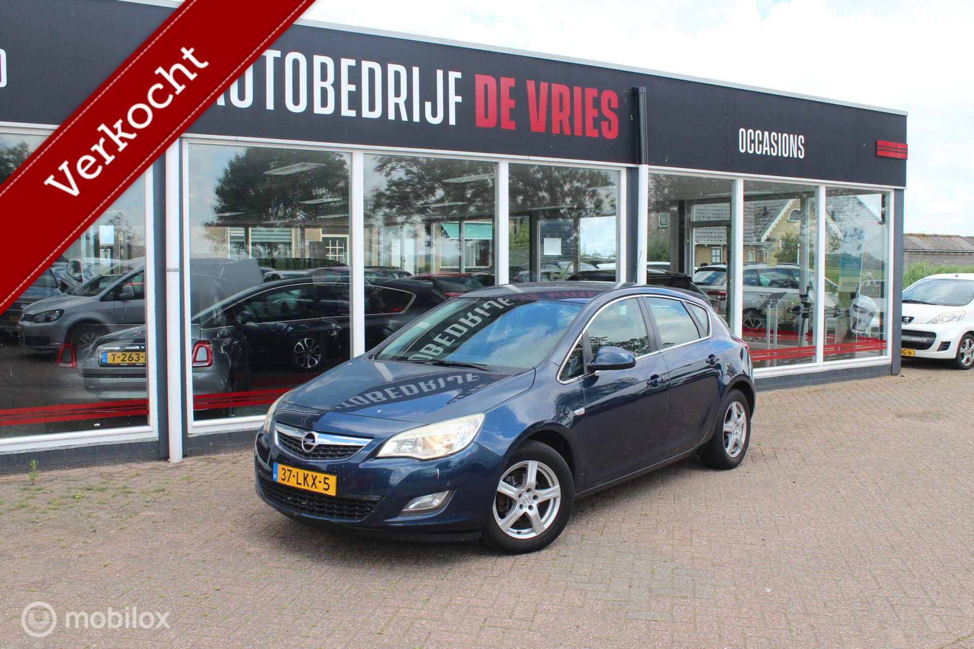 Opel Astra 1.4 Turbo Edition 140PK Airco/Cruise/Trekhaak/NAP 2010 - voorkant