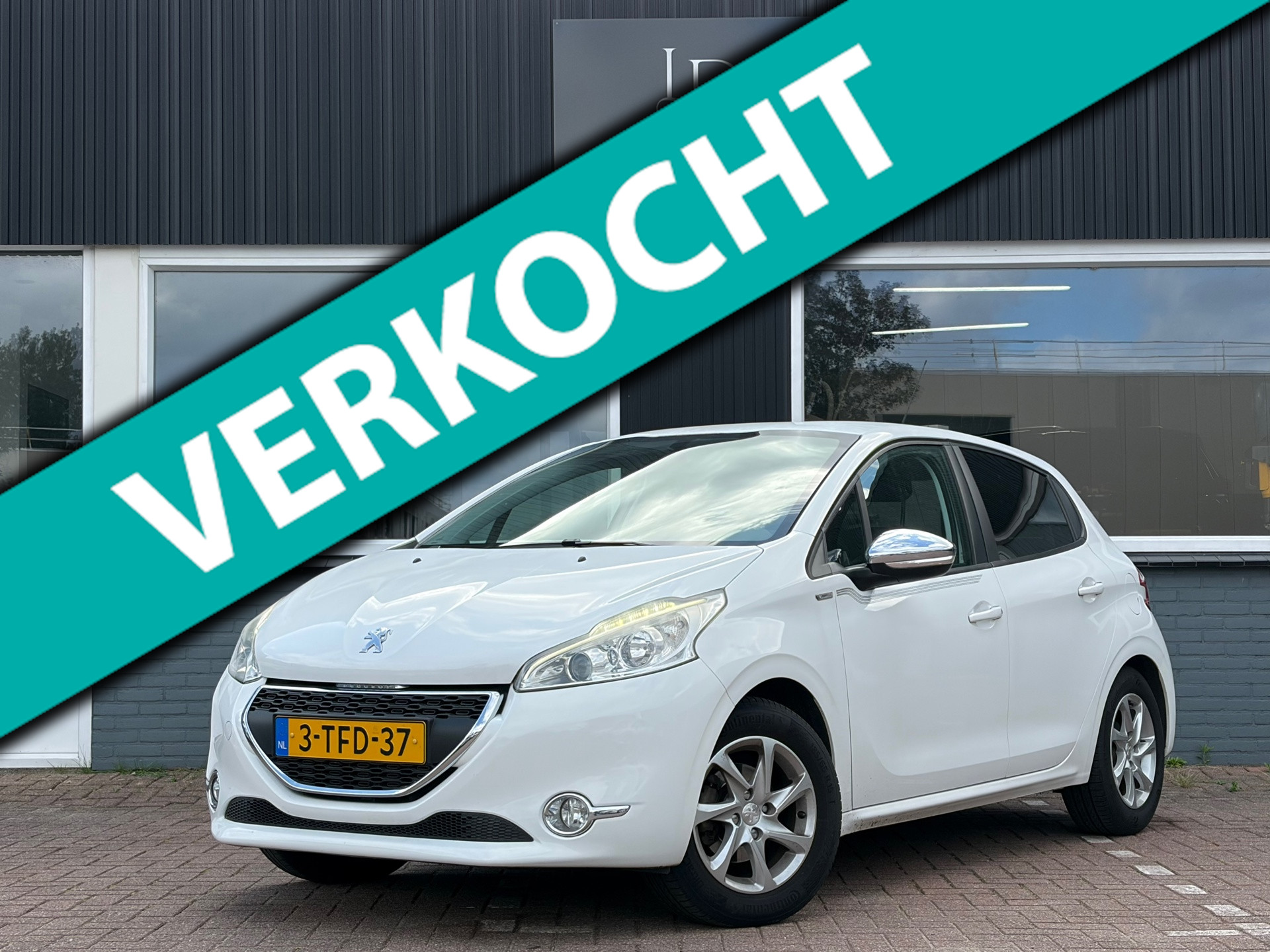 Peugeot 208 1.2 VTi Urban Soul / Airco / Cruise / Lage KMSTAND 2014 - voorkant