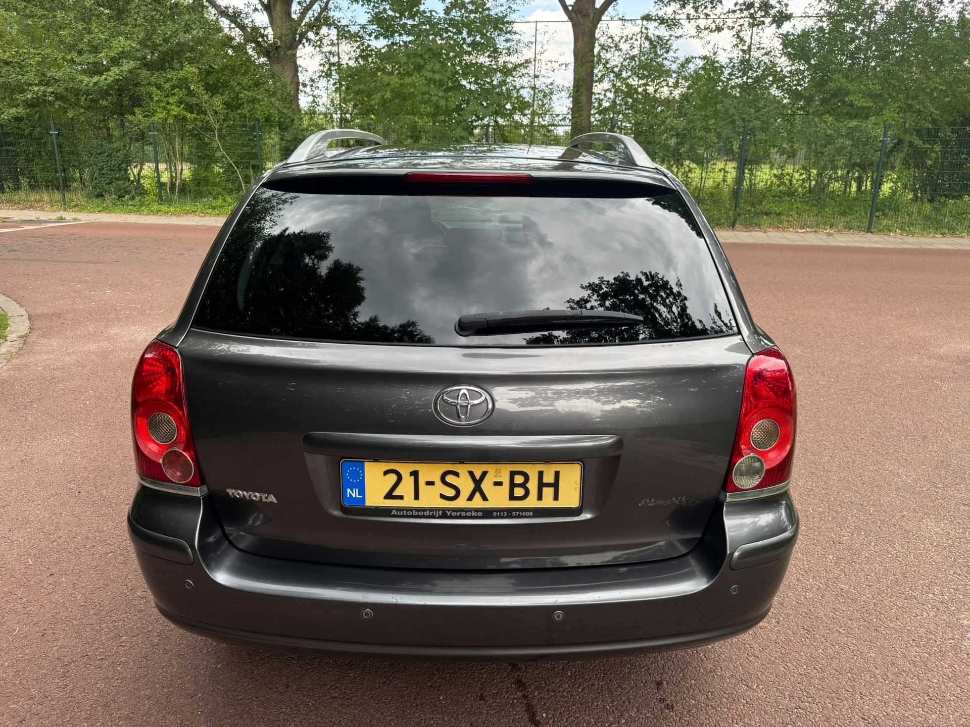 Foto van Toyota Toyota Avensis