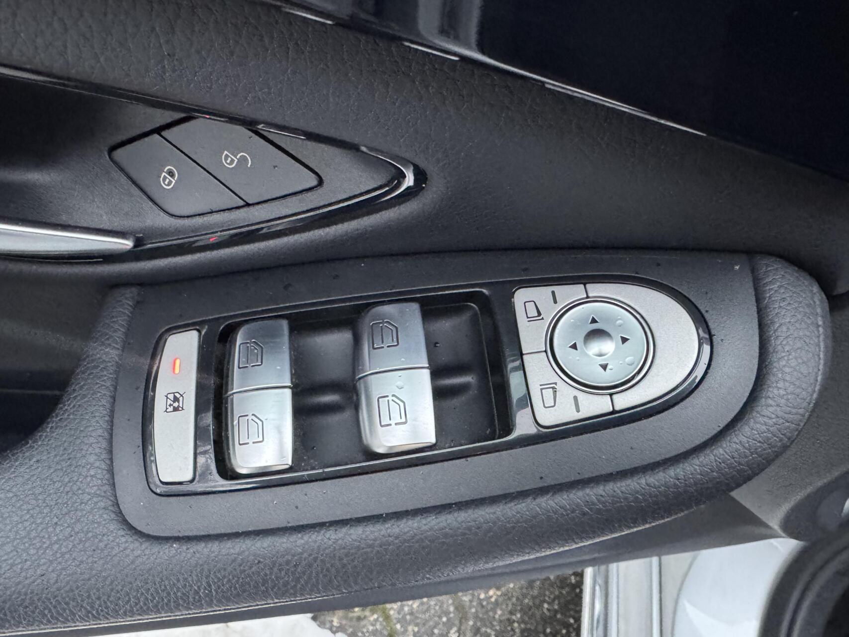 Foto van Mercedes-Benz C 180