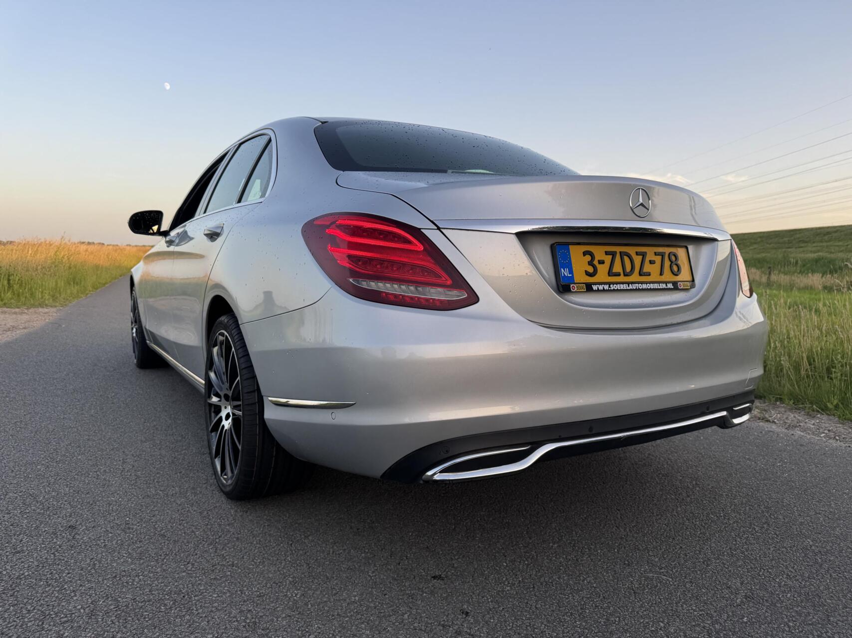 Foto van Mercedes-Benz C 180
