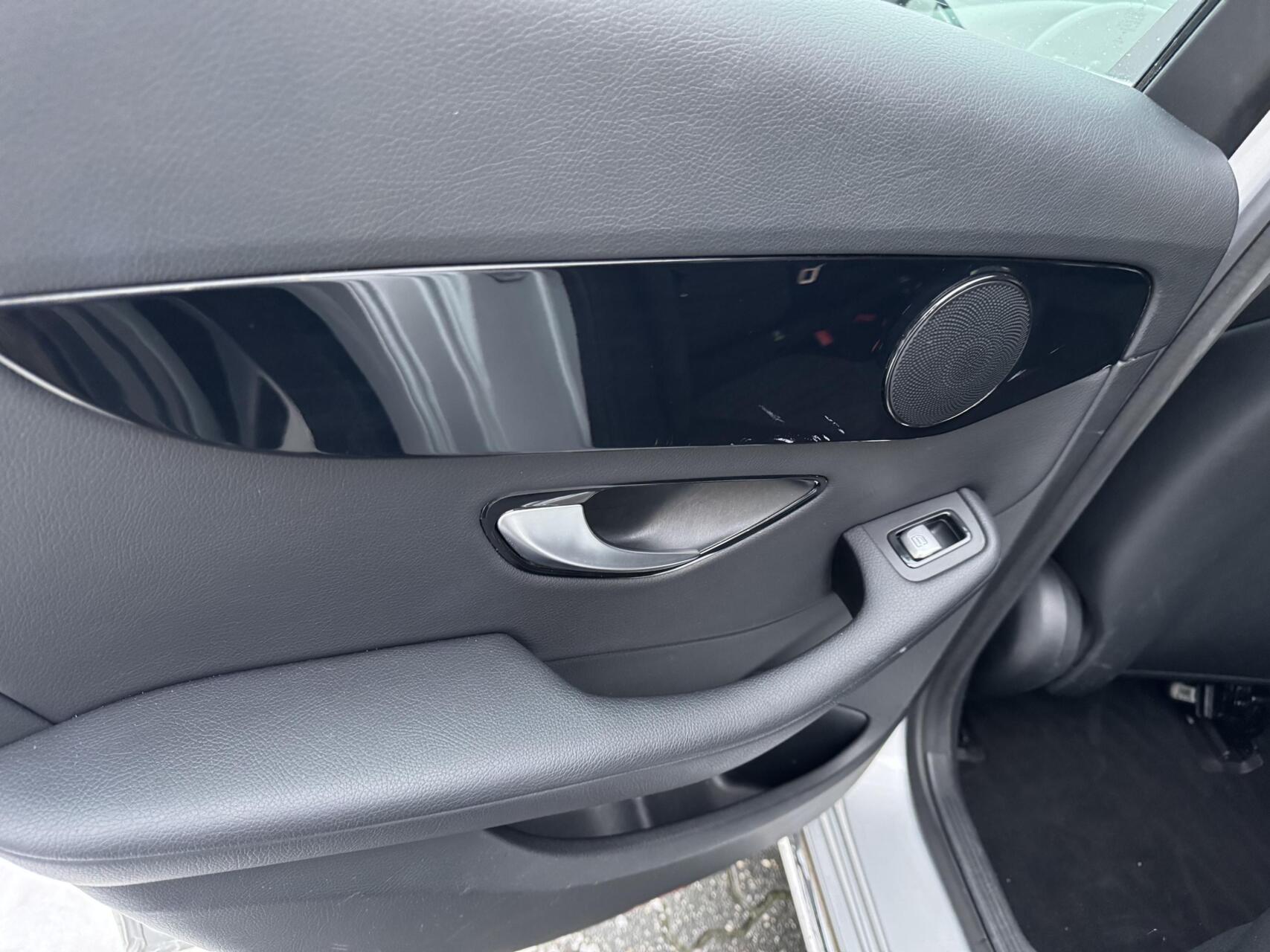 Foto van Mercedes-Benz C 180