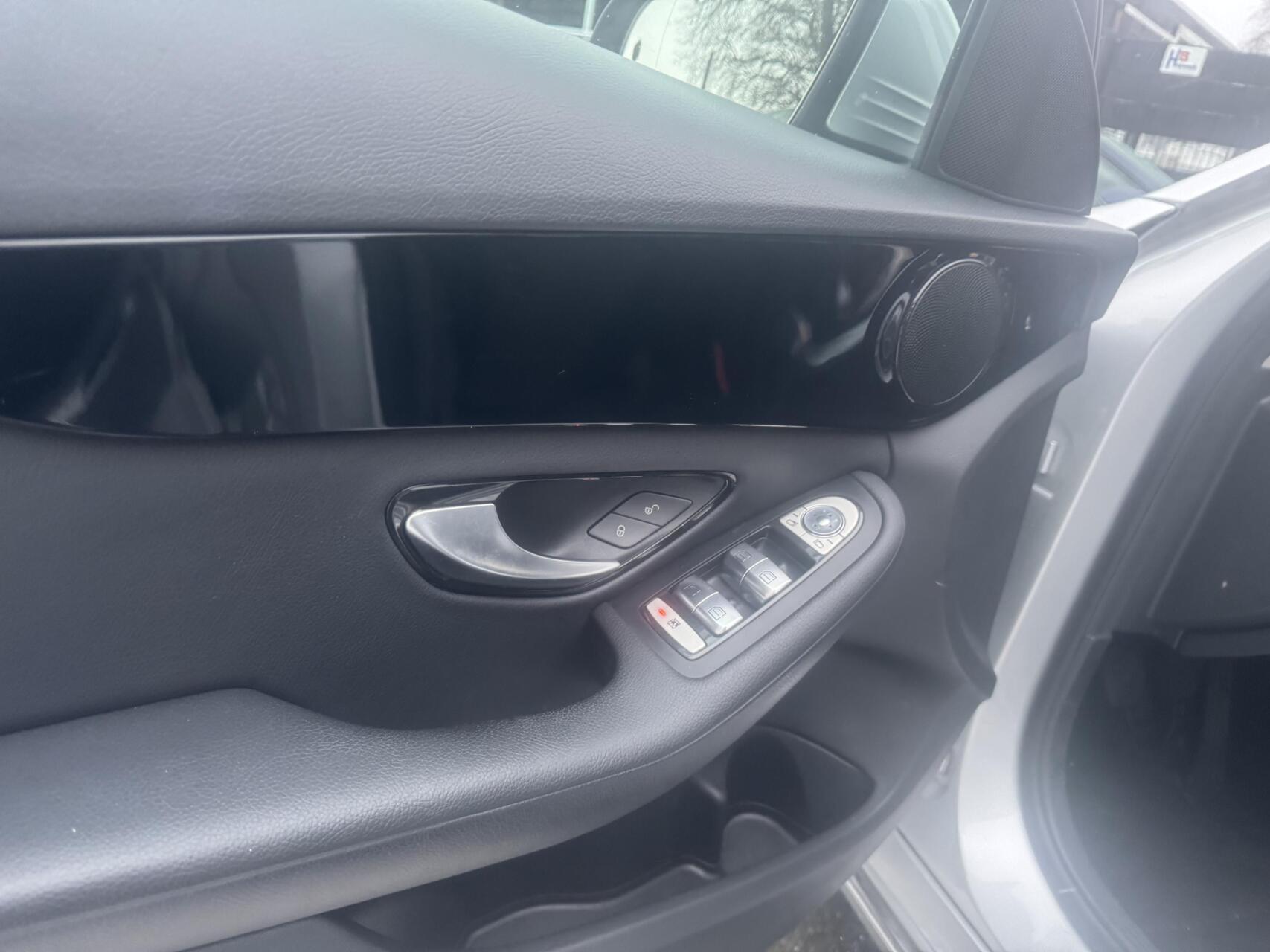 Foto van Mercedes-Benz C 180