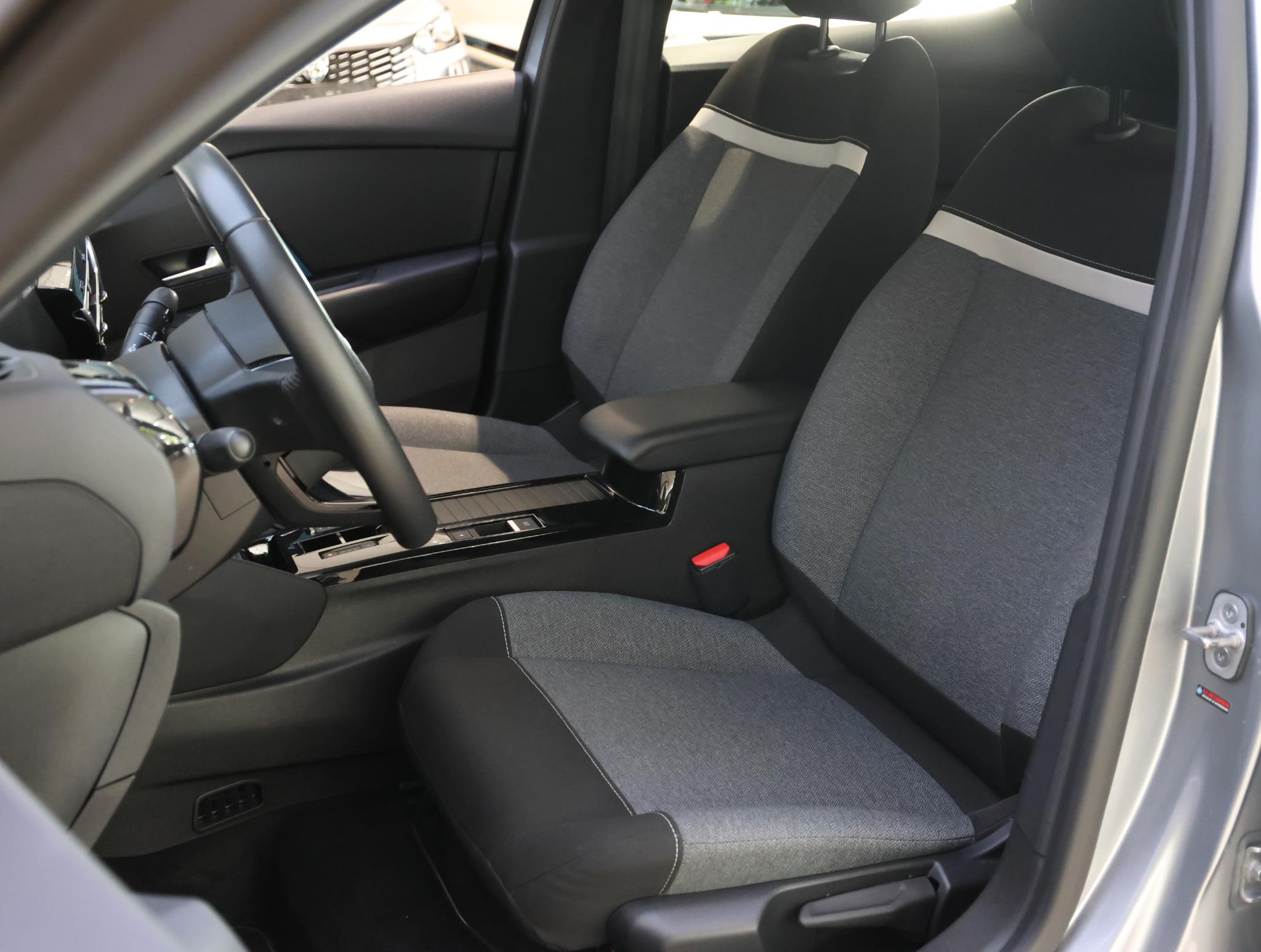 Foto van Citroen E-c4