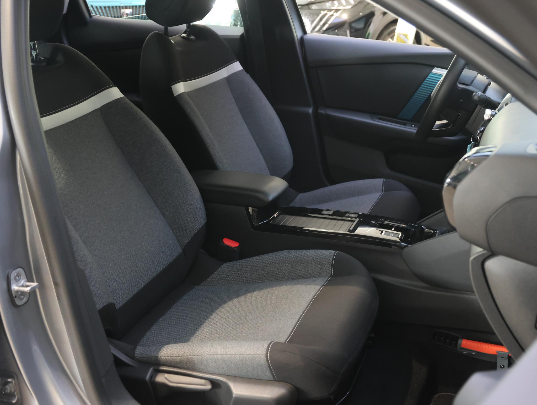 Foto van Citroen E-c4