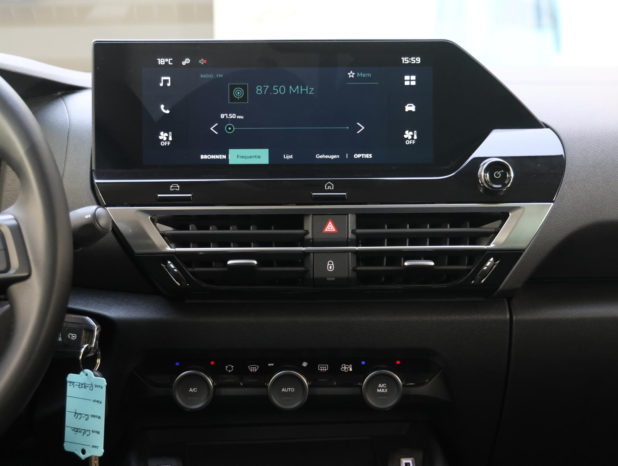 Foto van Citroen E-c4