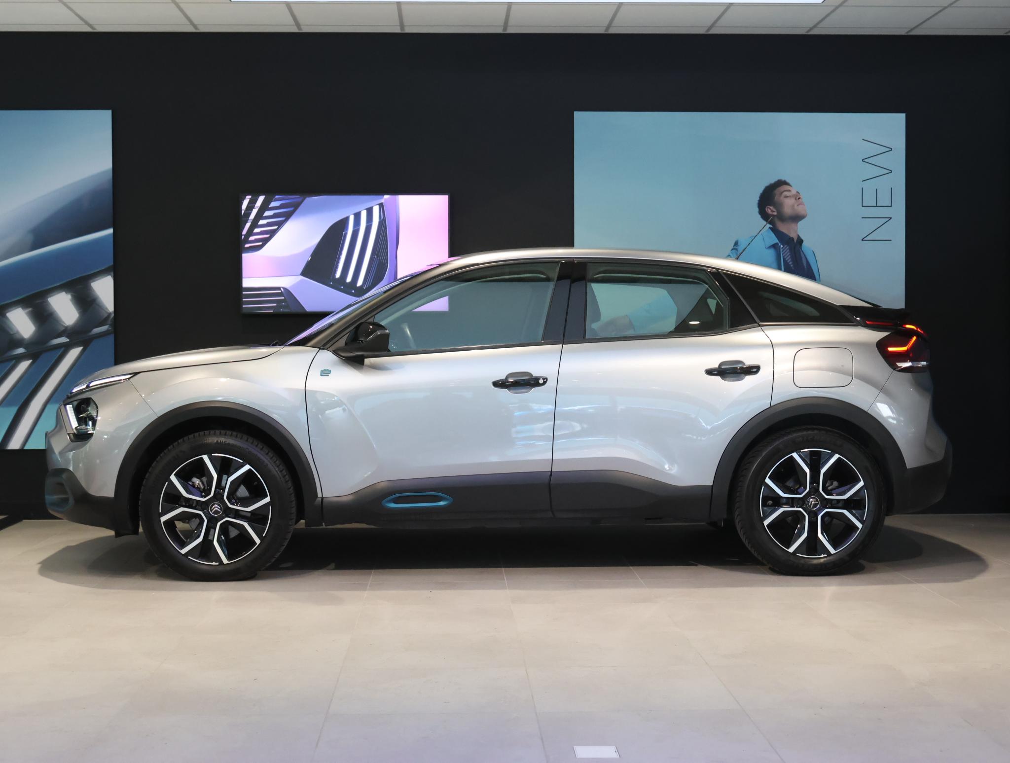 Foto van Citroen E-c4
