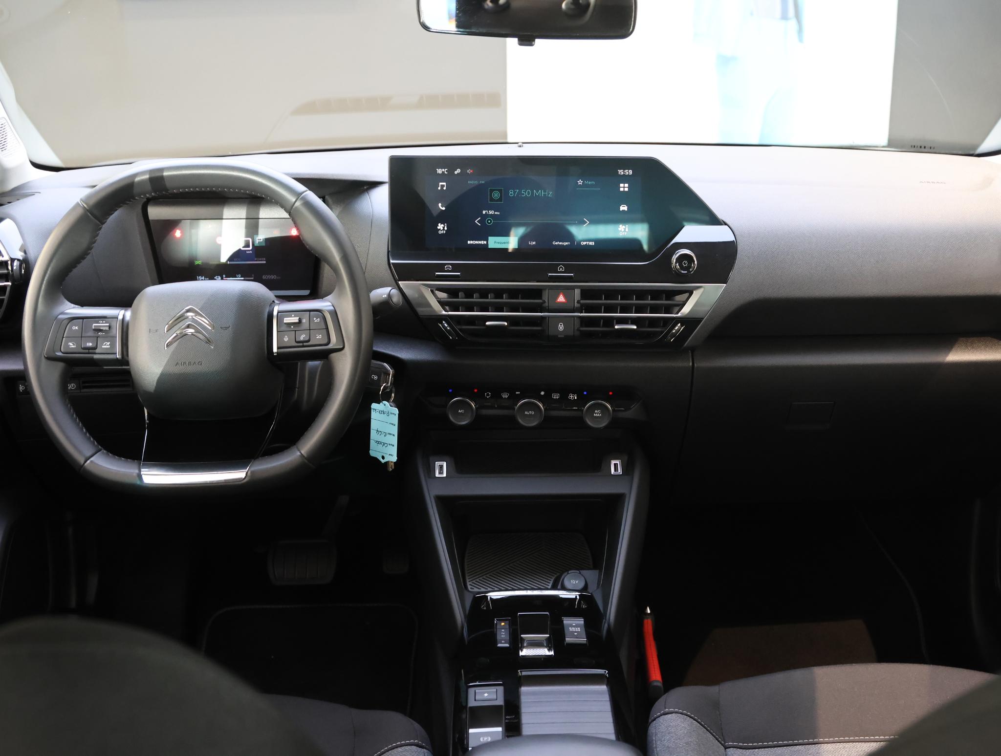 Foto van Citroen E-c4