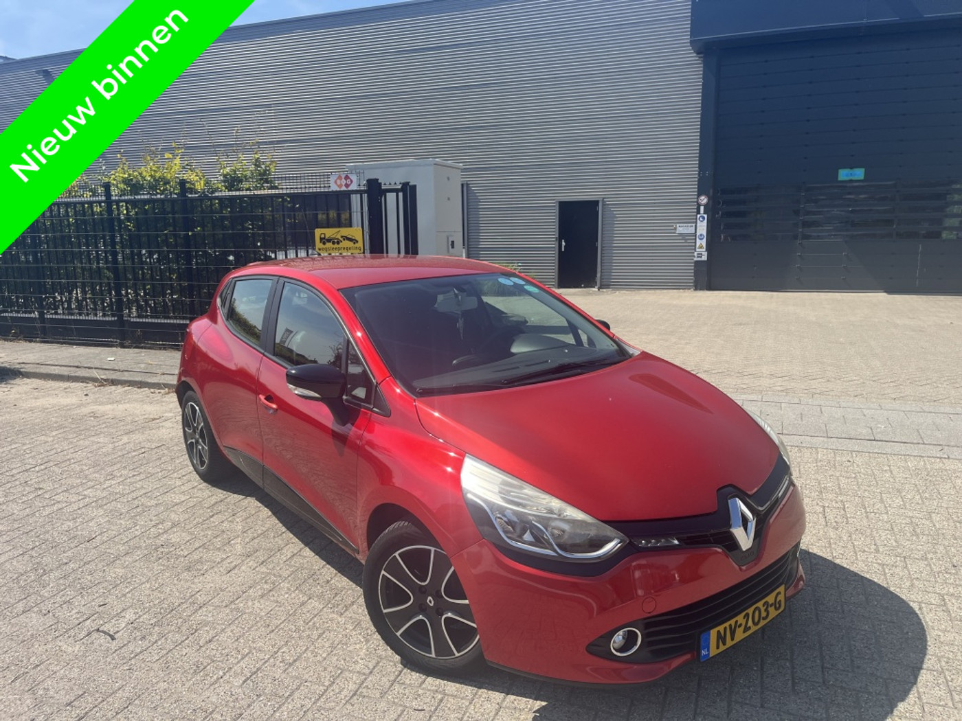Renault Clio 0.9 TCe Dynamique Clima Stoelverw Lage Km 2013 - voorkant