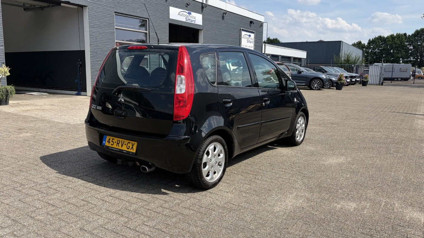 Foto van Mitsubishi Mitsubishi Colt