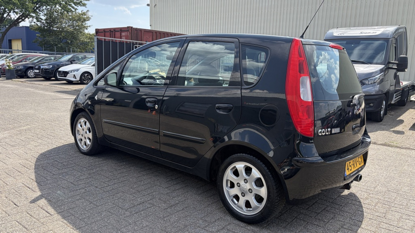 Foto van Mitsubishi Mitsubishi Colt