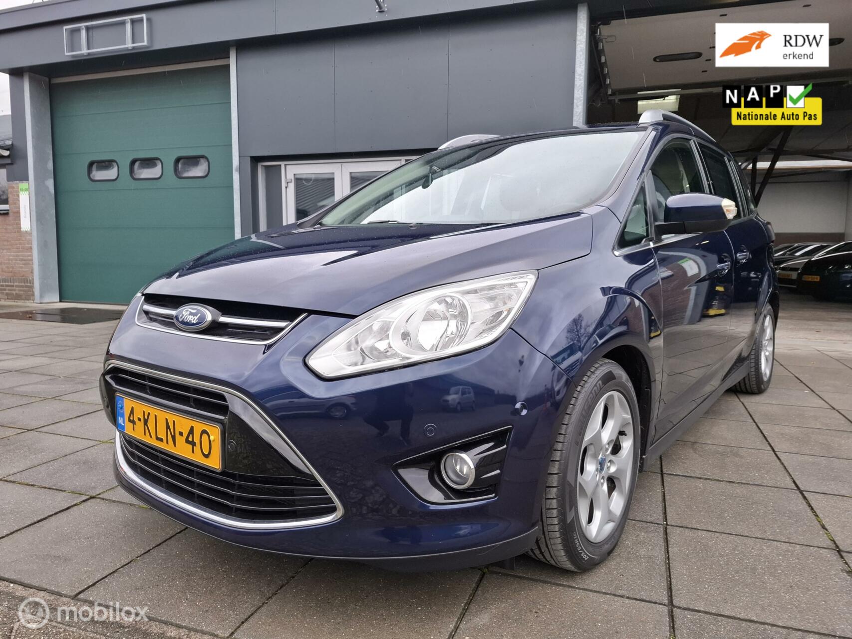 Ford Grand C-max 1.0 Lease Titanium/clima/navi/trekhaak 2013 - voorkant