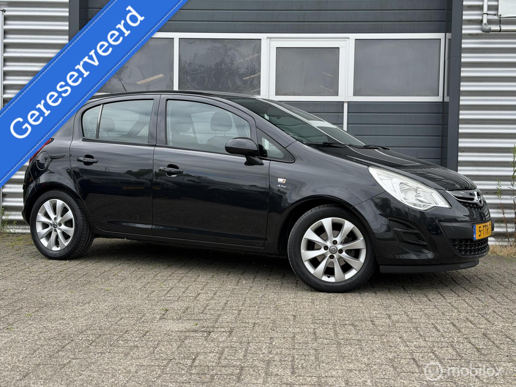 Opel Corsa 1.4-16V Active 2013|5-deurs |129.611 KM|Luxe Uitv 2013 - voorkant