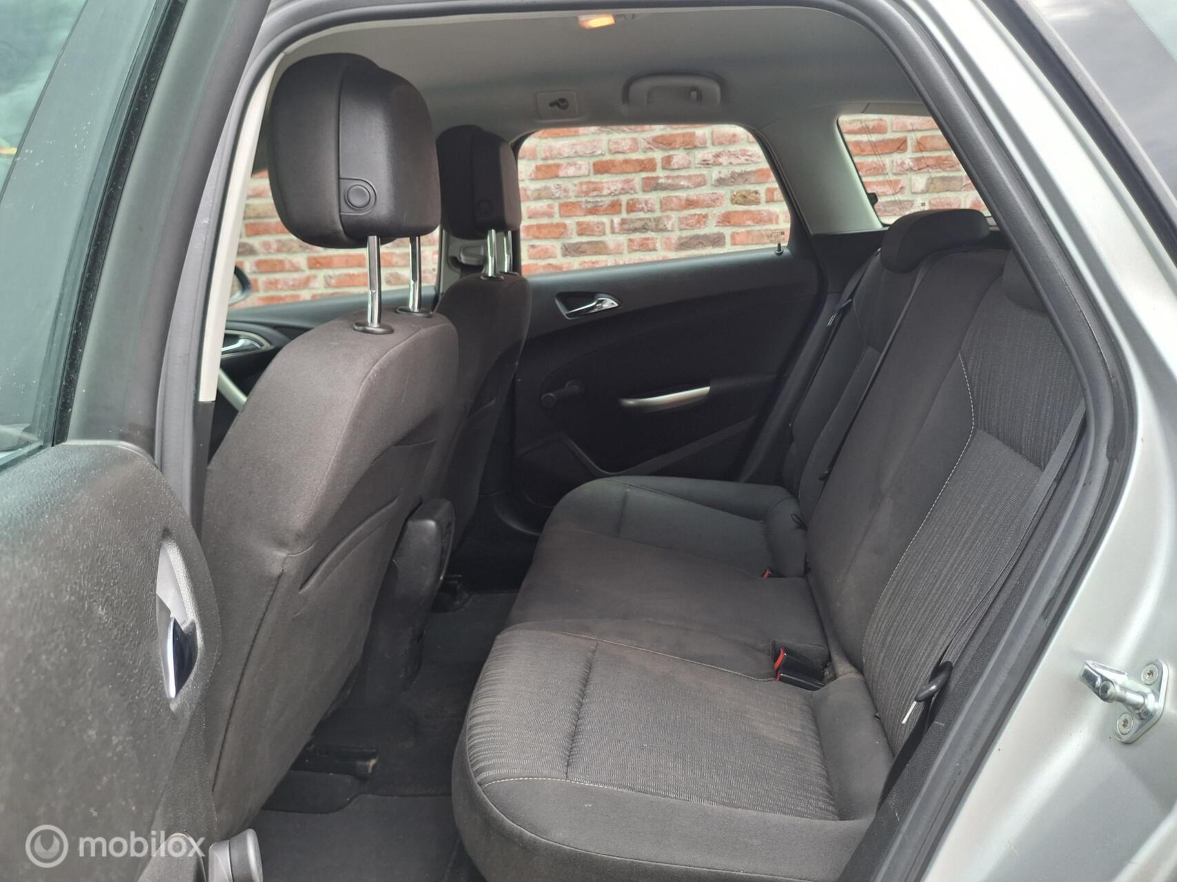 Foto van Opel Astra Sports Tourer