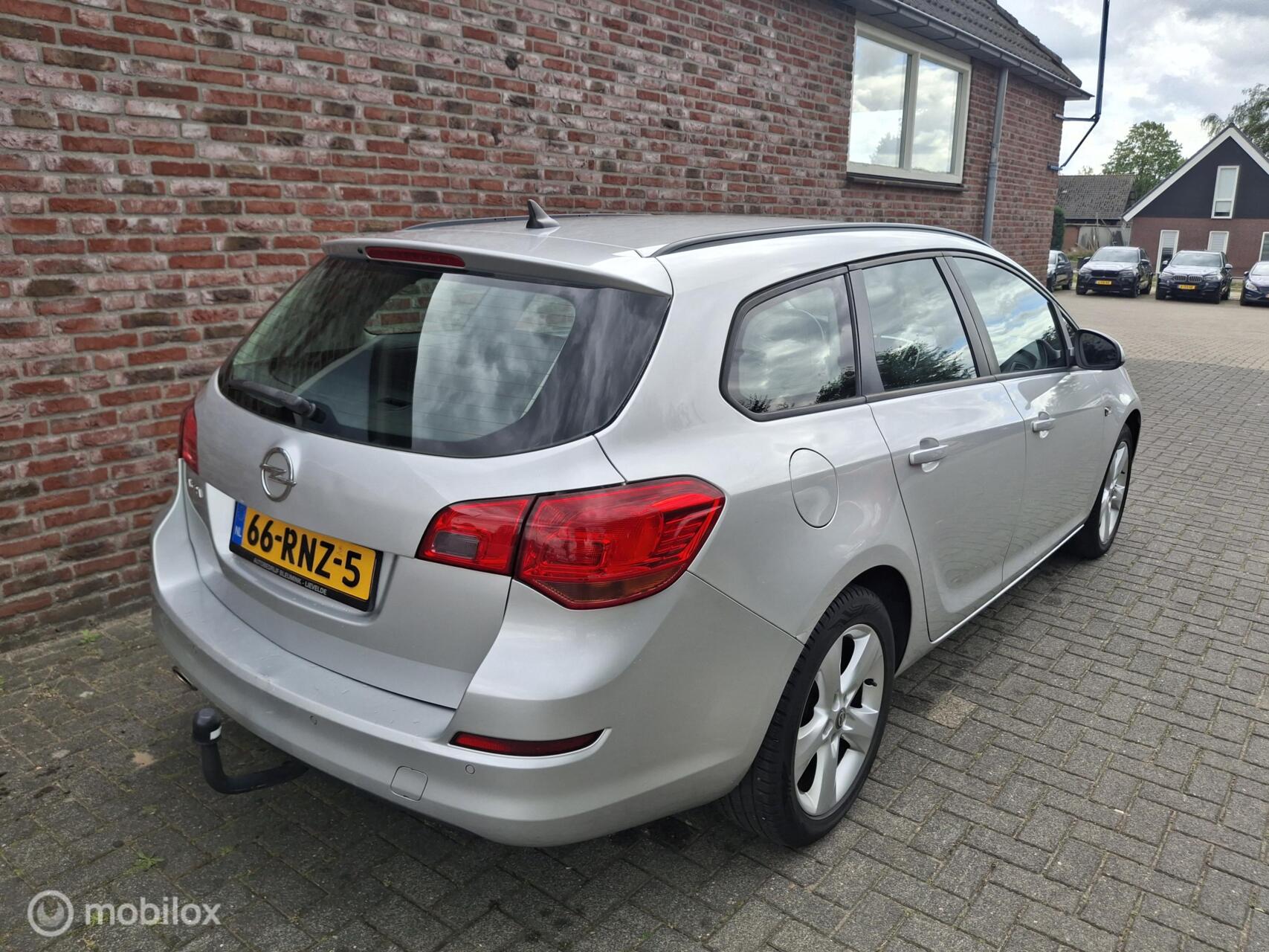 Foto van Opel Astra Sports Tourer