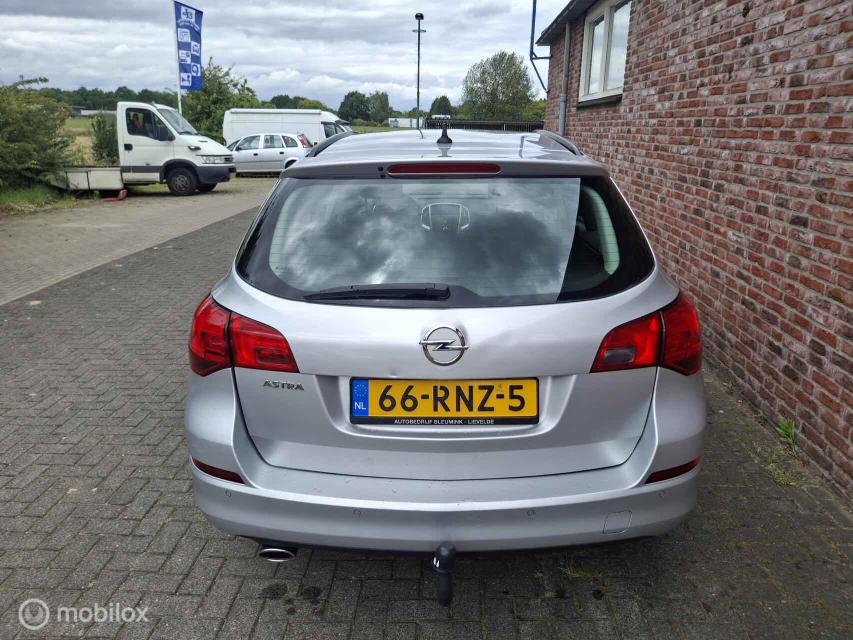 Foto van Opel Astra Sports Tourer