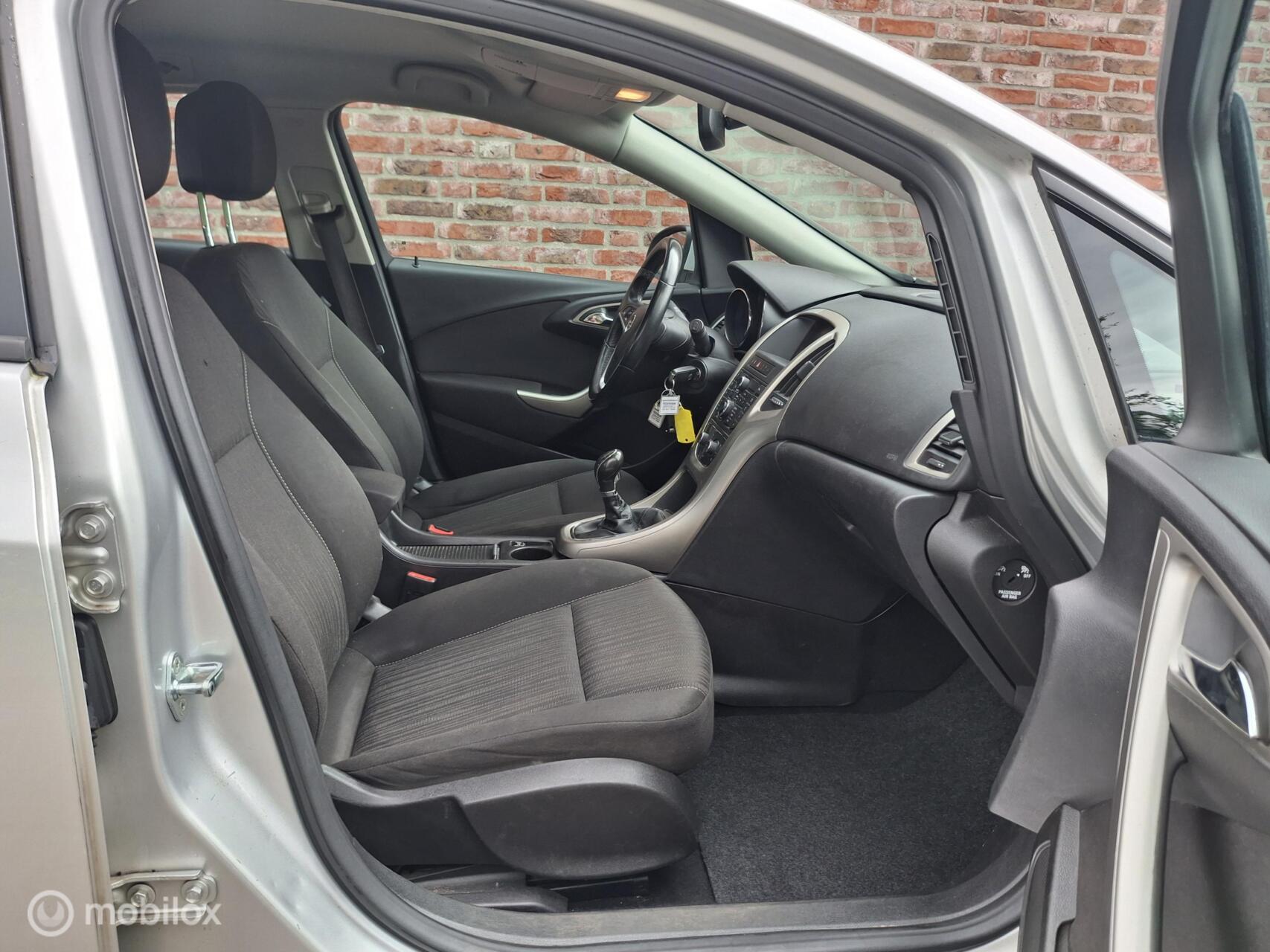Foto van Opel Astra Sports Tourer