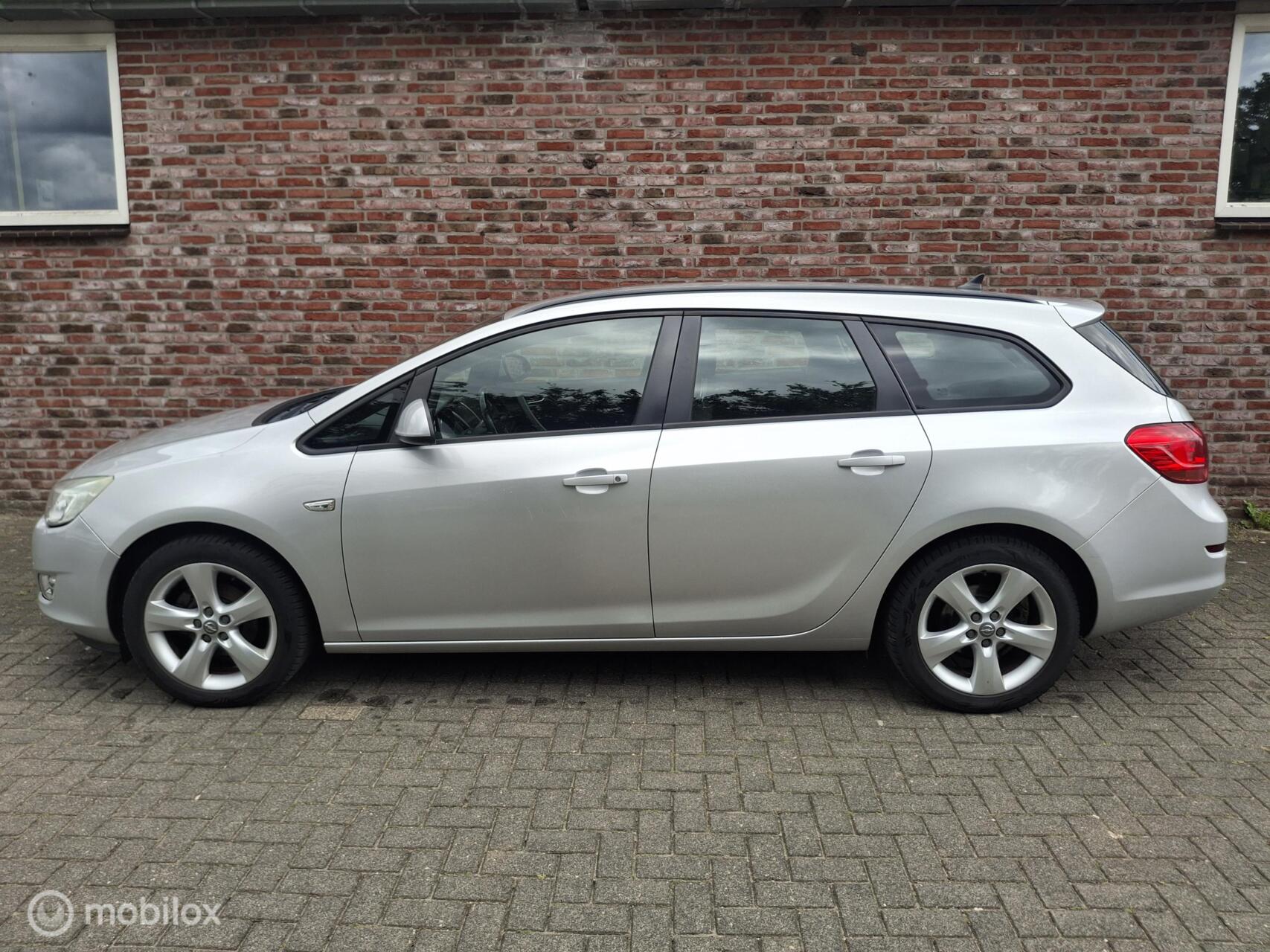 Foto van Opel Astra Sports Tourer