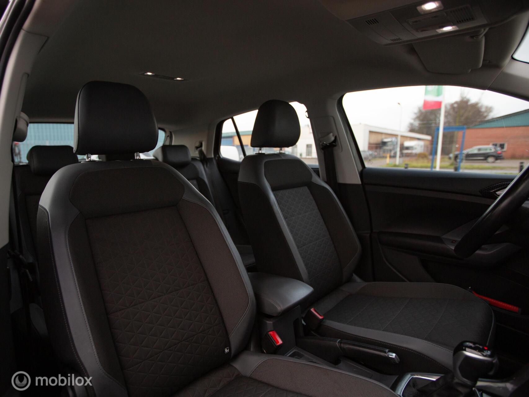 Foto van Volkswagen T-cross