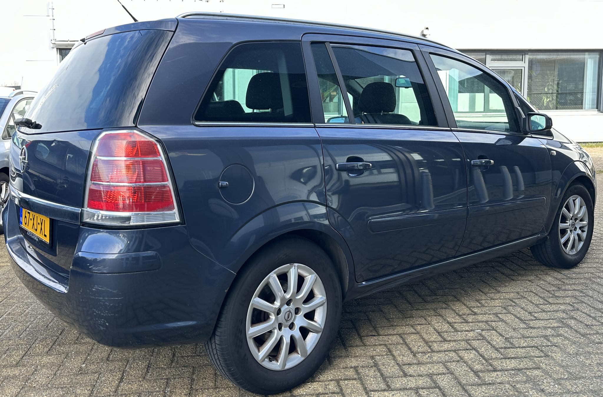Foto van Opel Zafira