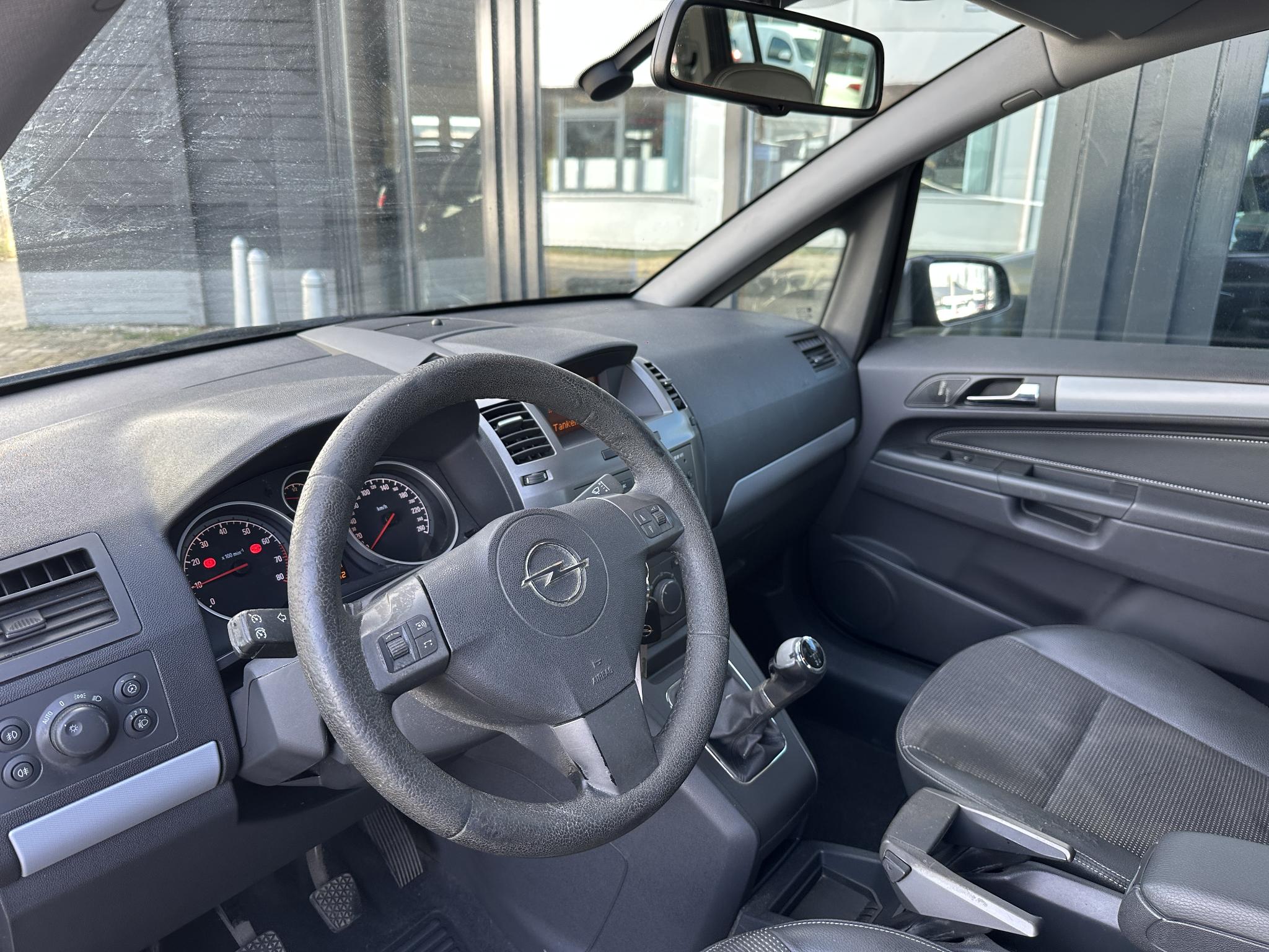 Foto van Opel Zafira