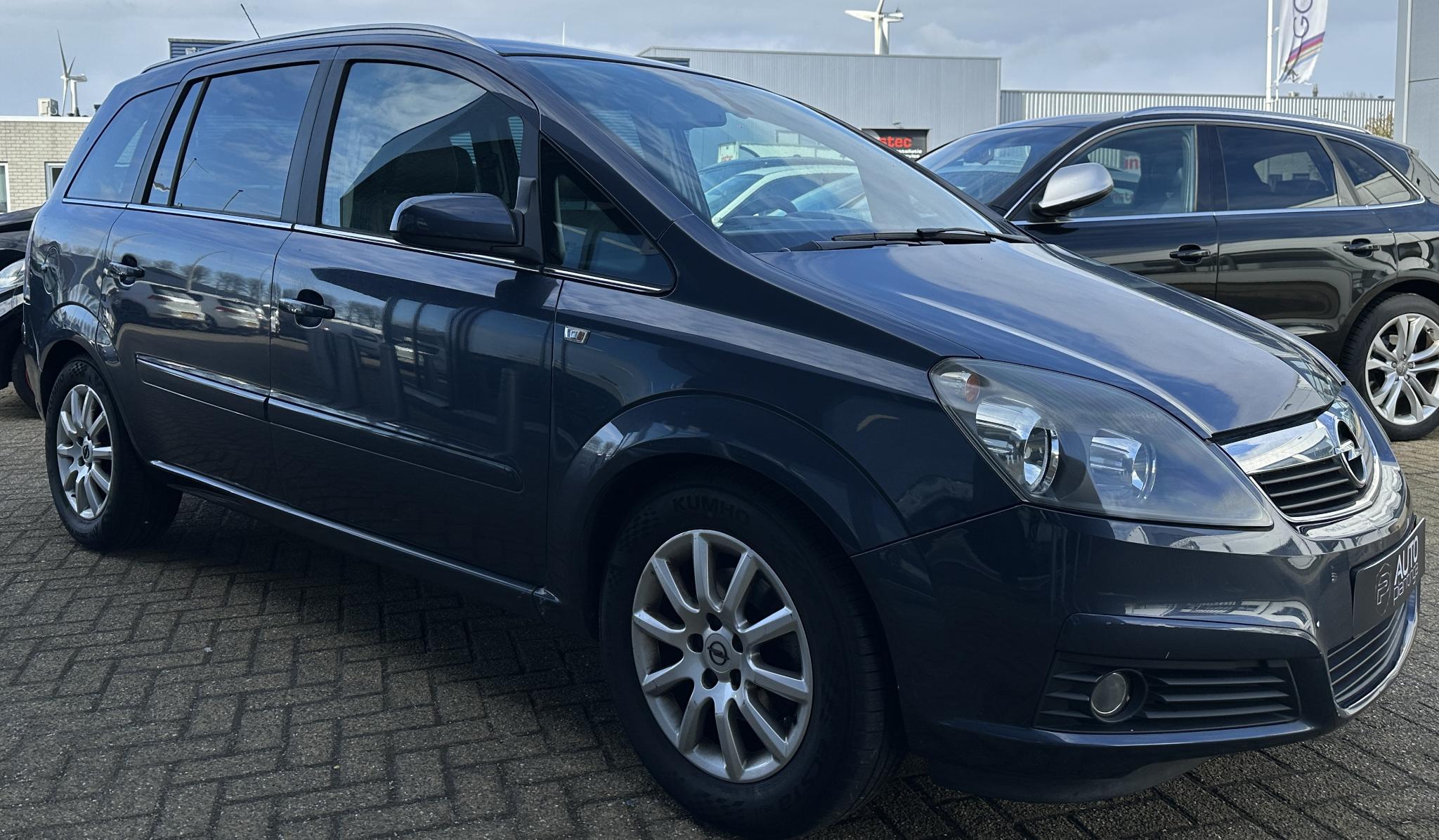 Foto van Opel Zafira